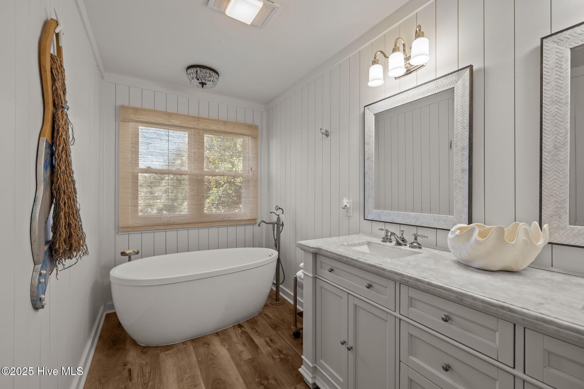 100536314 | Photo 34