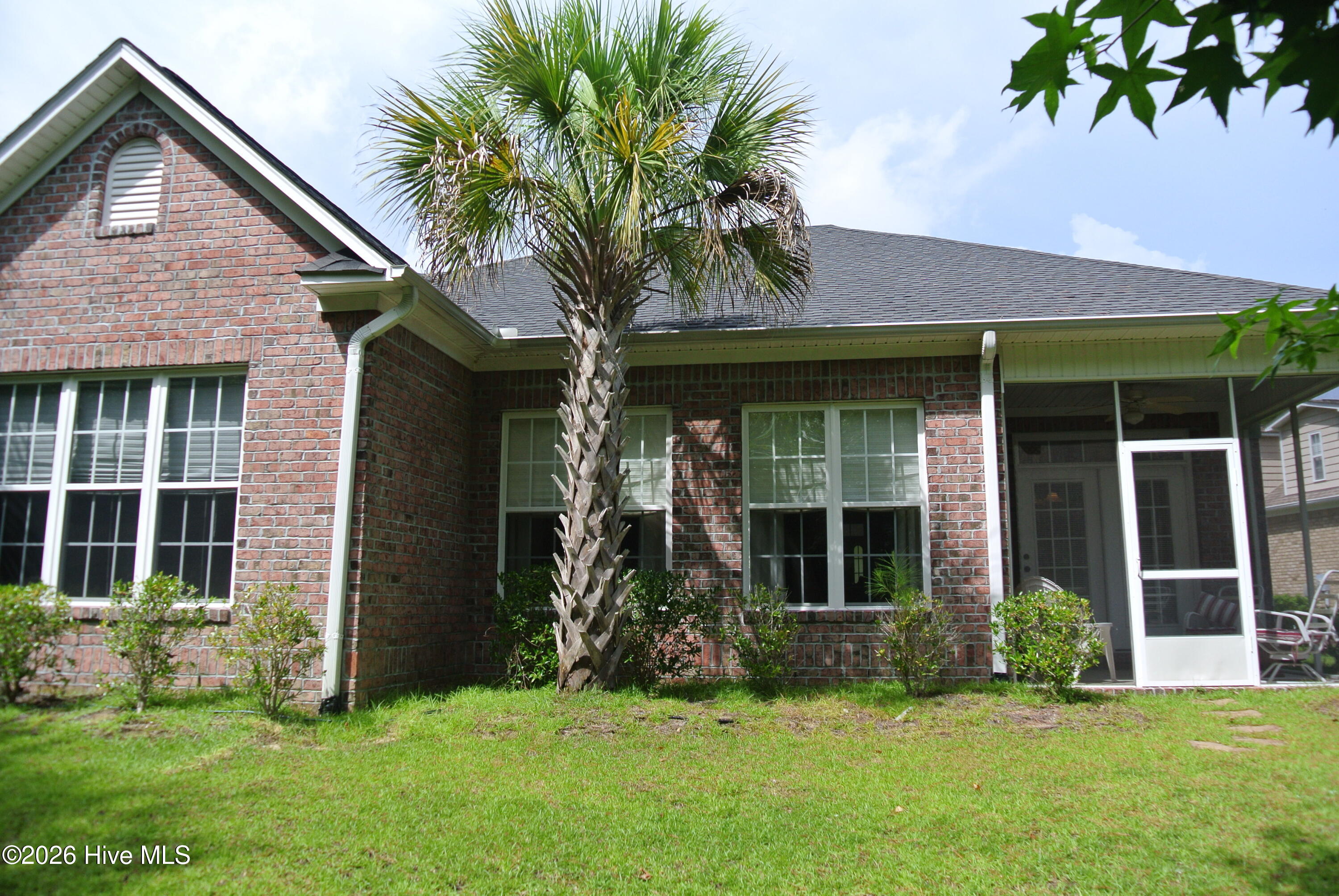 100567896 | Photo 18