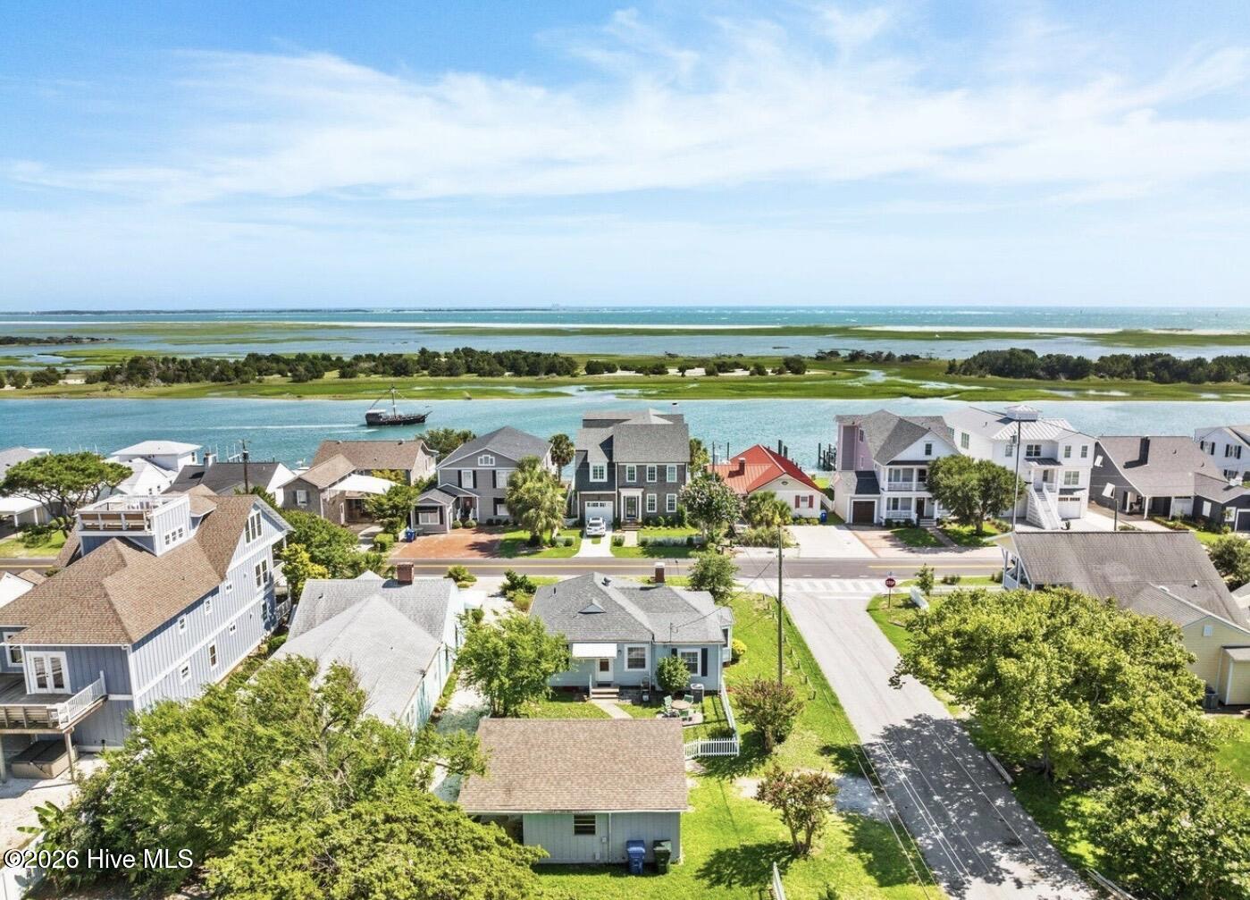 1501 Front Street,Beaufort