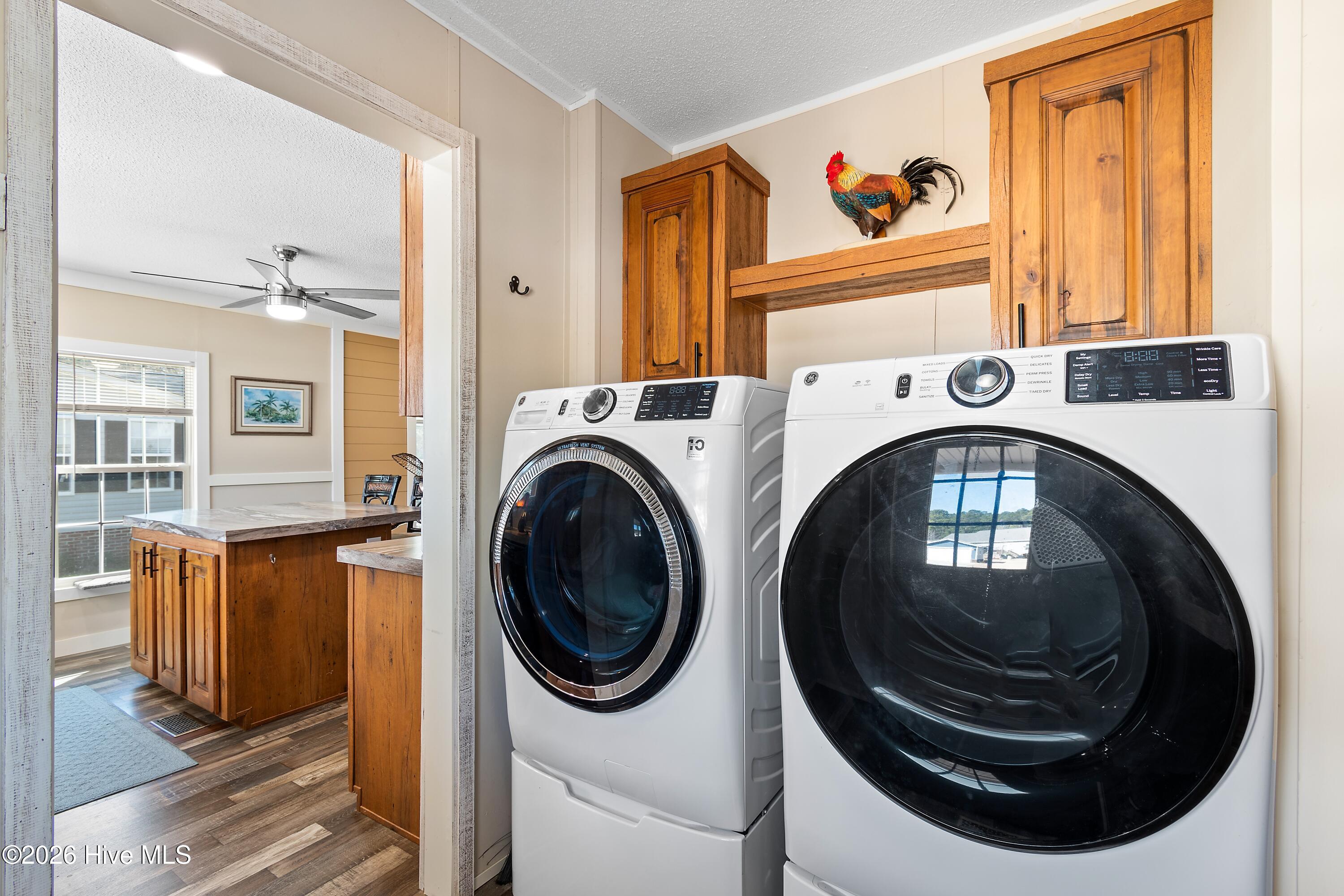 100554917 | Photo 28