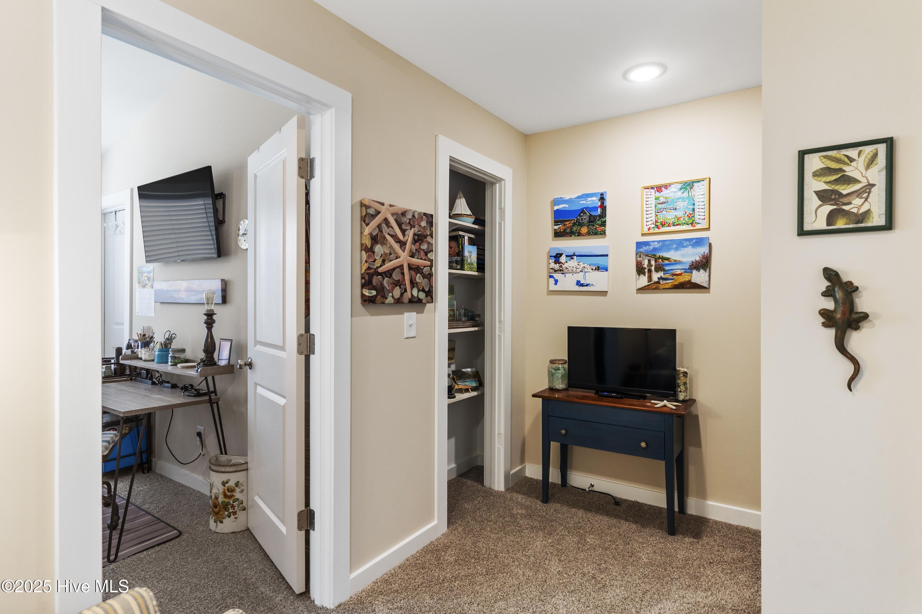 100505761 | Photo 41