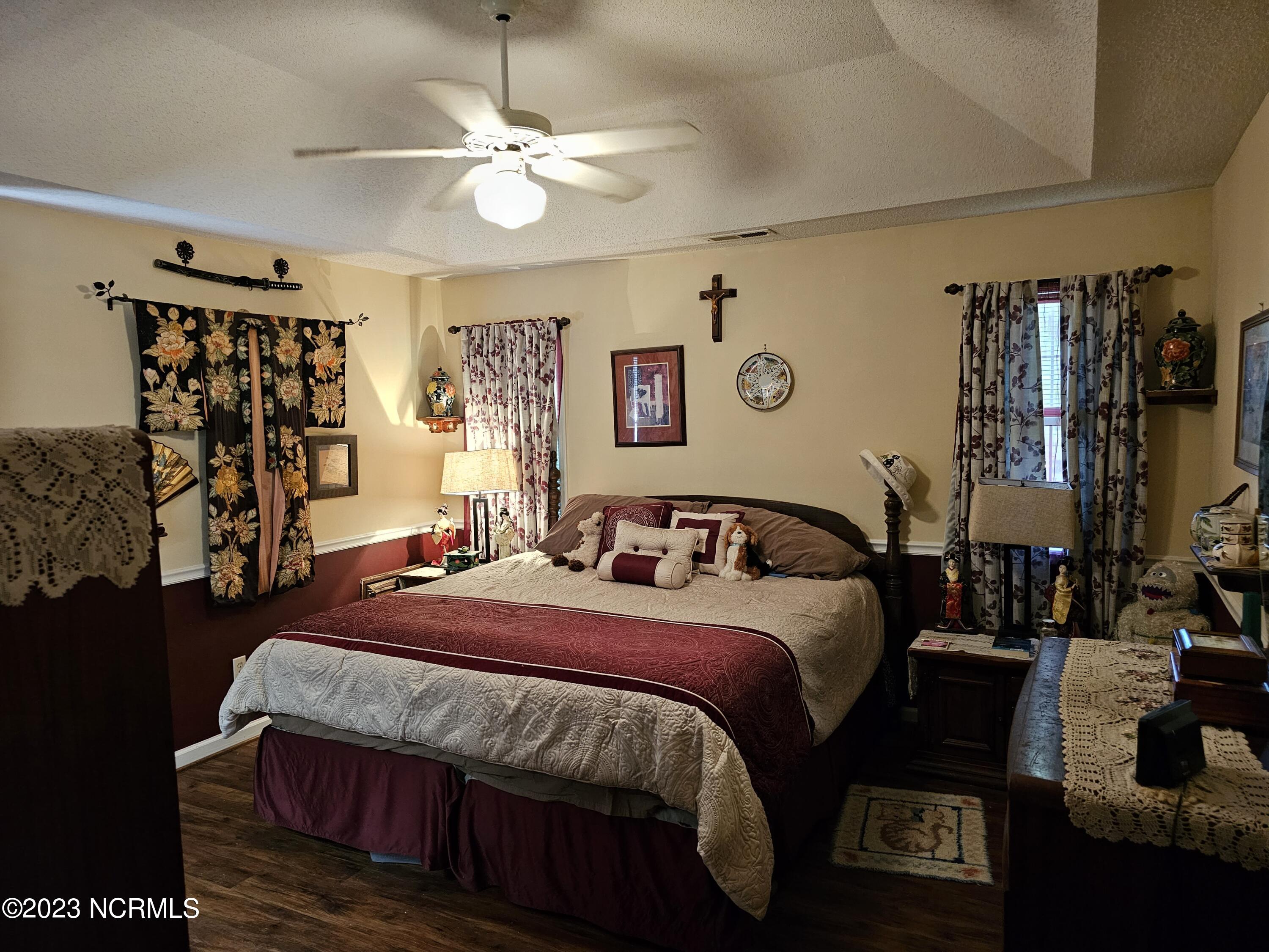 100437682 | Photo 16