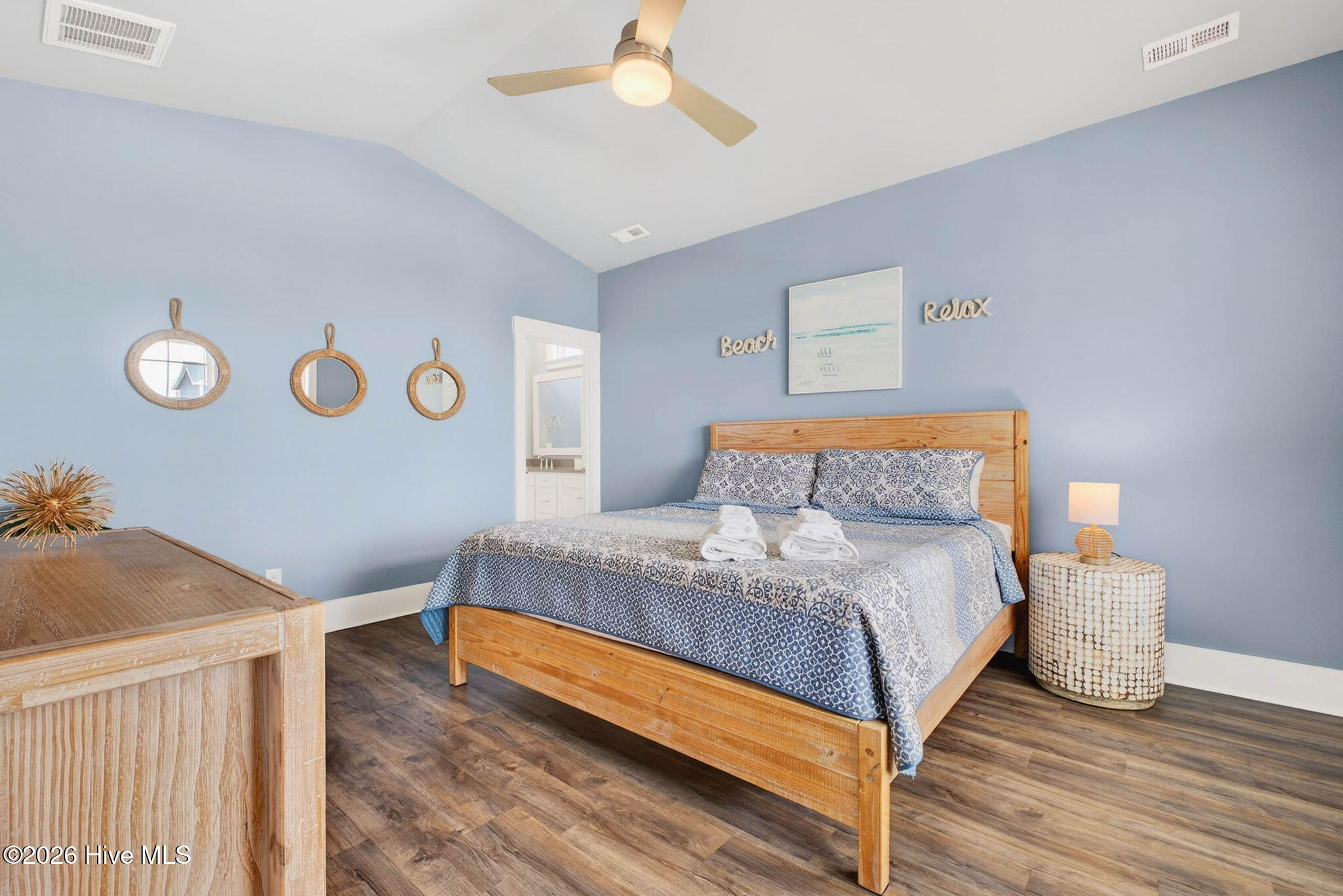 100565518 | Photo 37