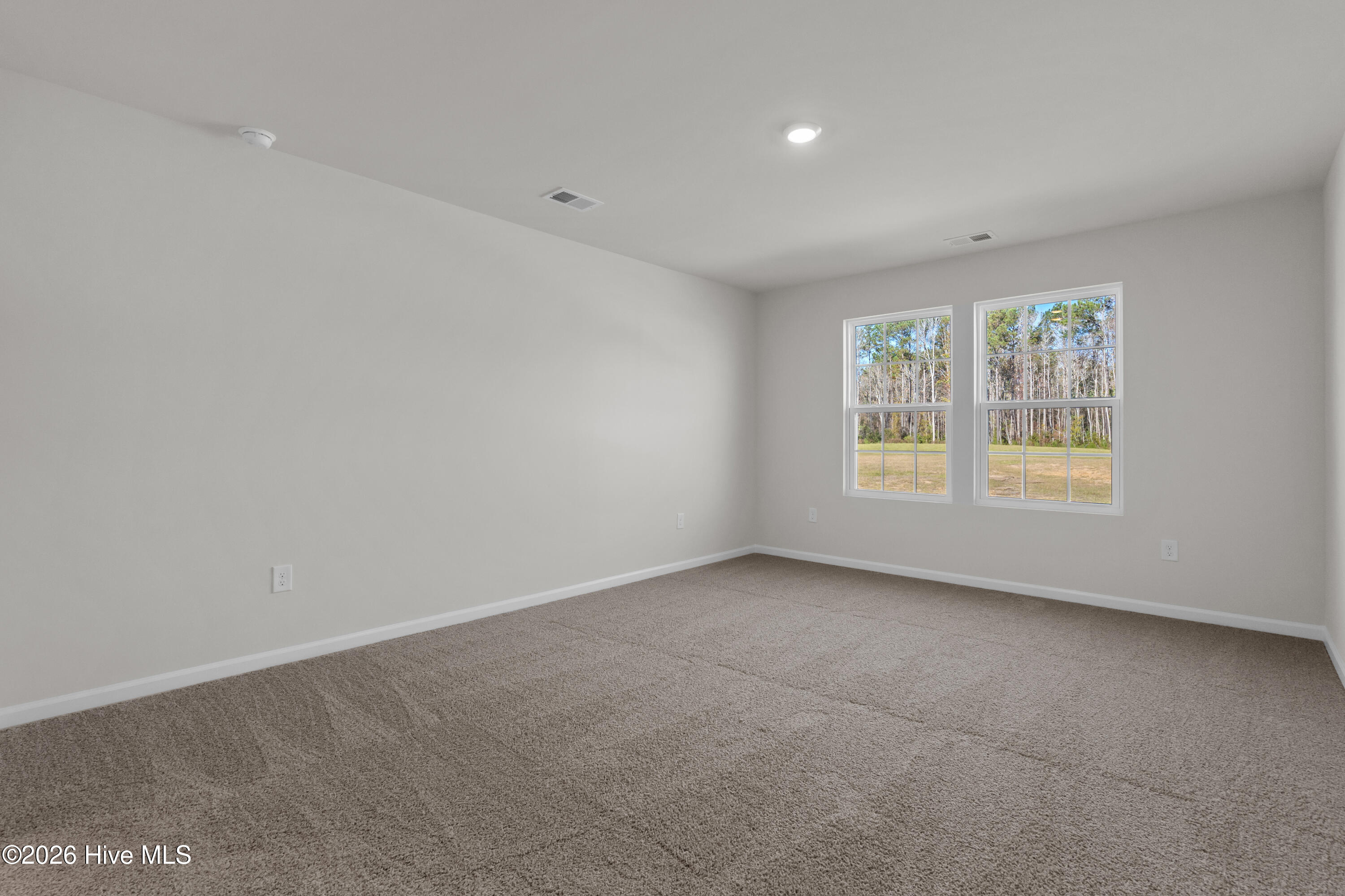 100550228 | Photo 21