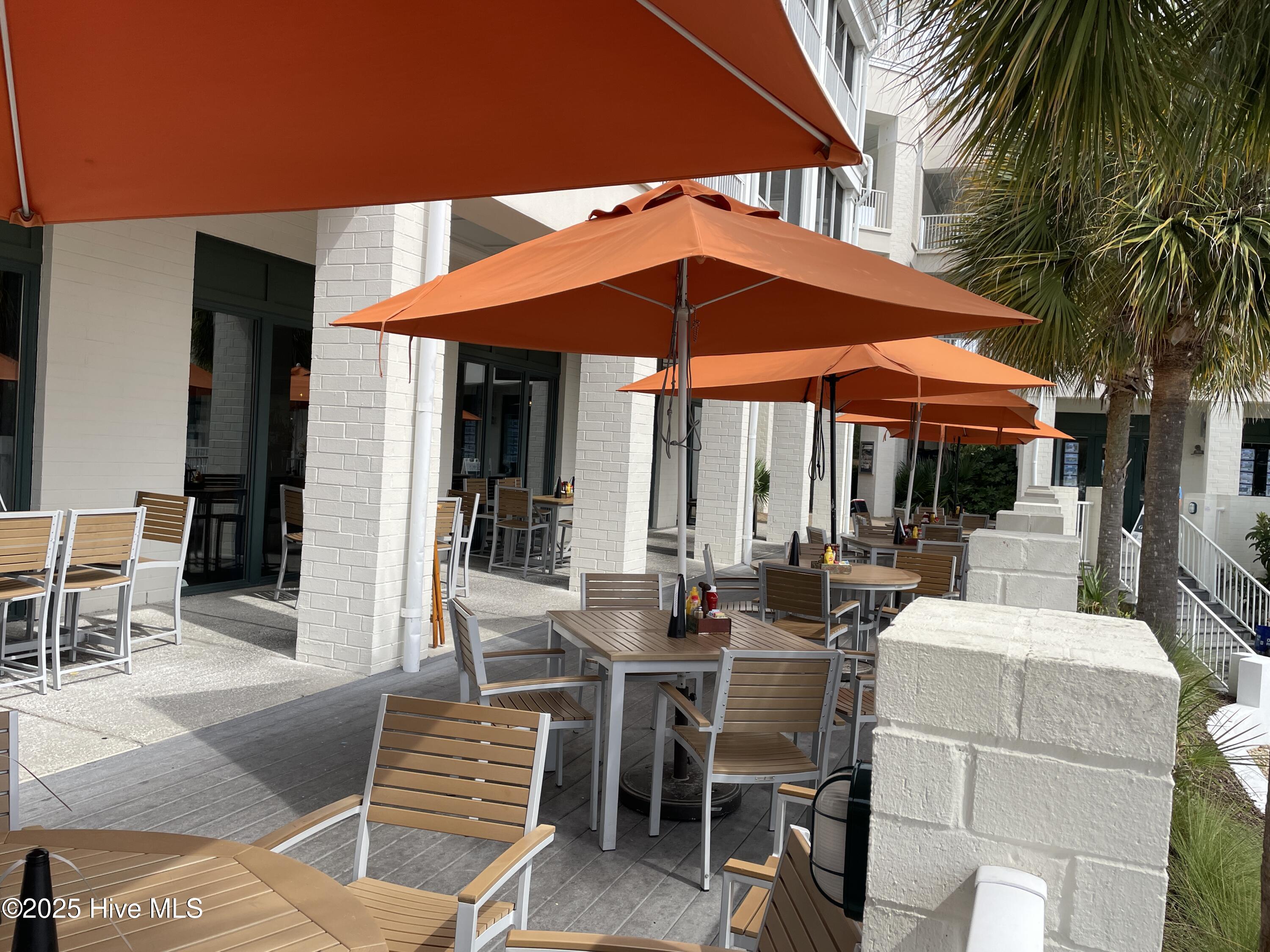 100530438 | Photo 16