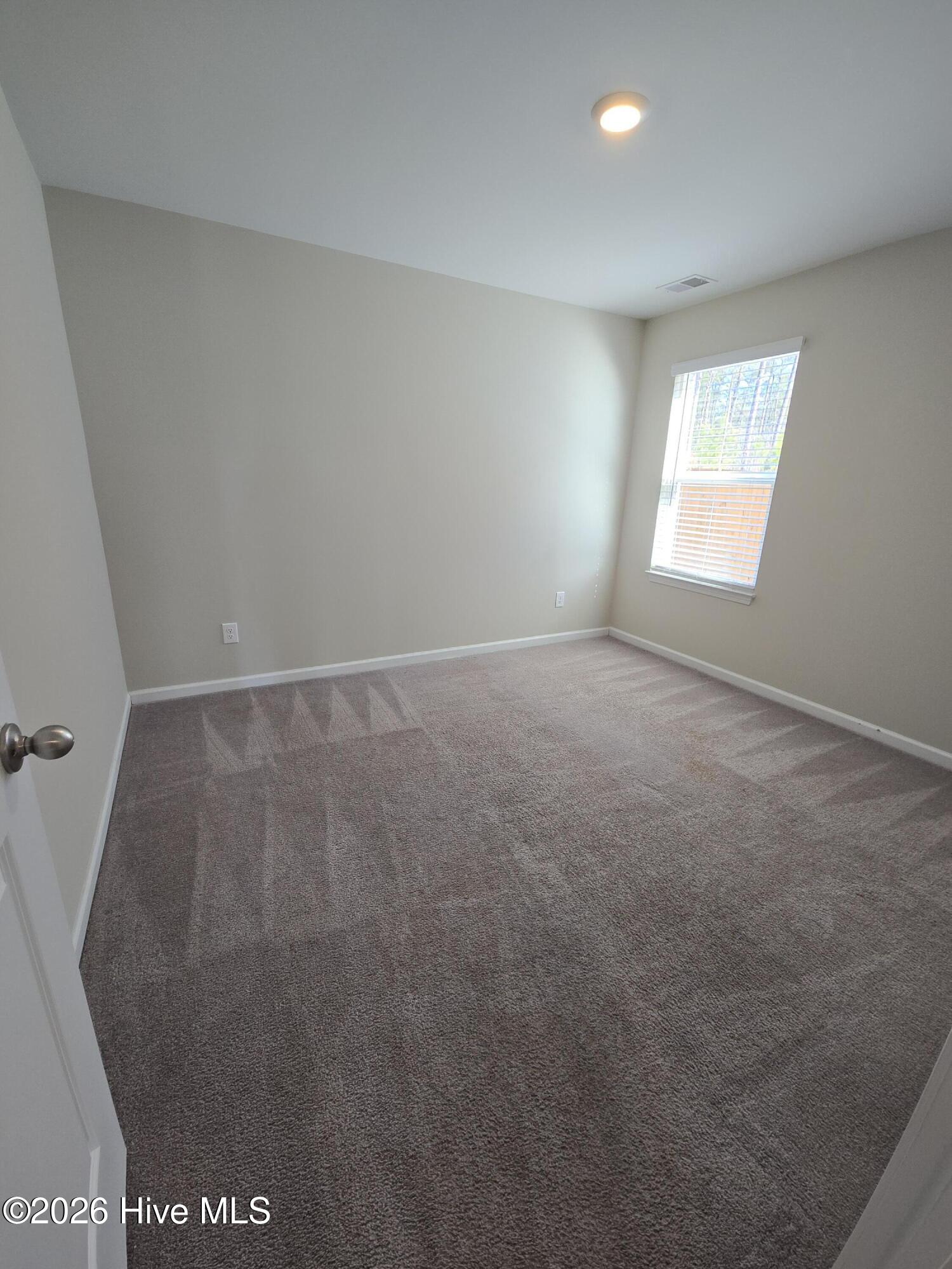 100542934 | Photo 13