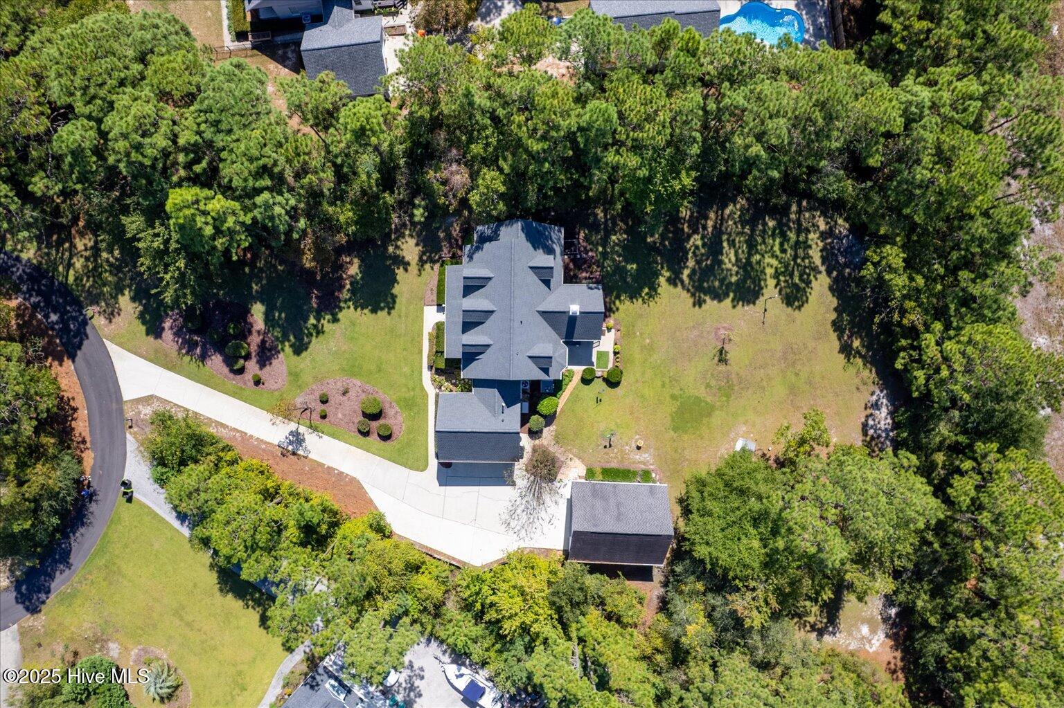 100535280 | Photo 53