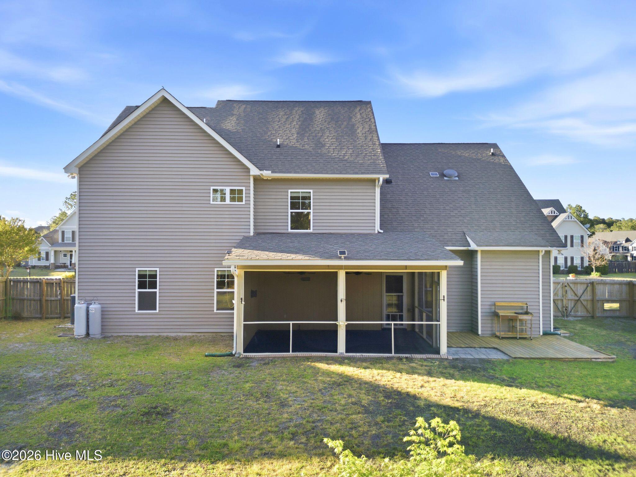 100566859 | Photo 60