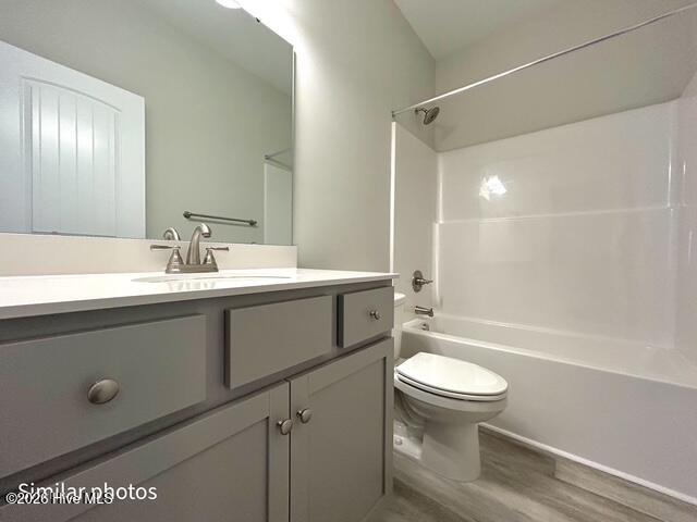 100563430 | Photo 30