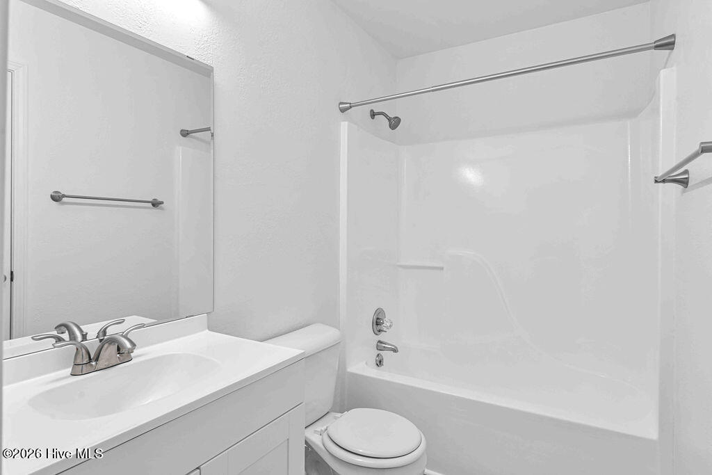 100557363 | Photo 22