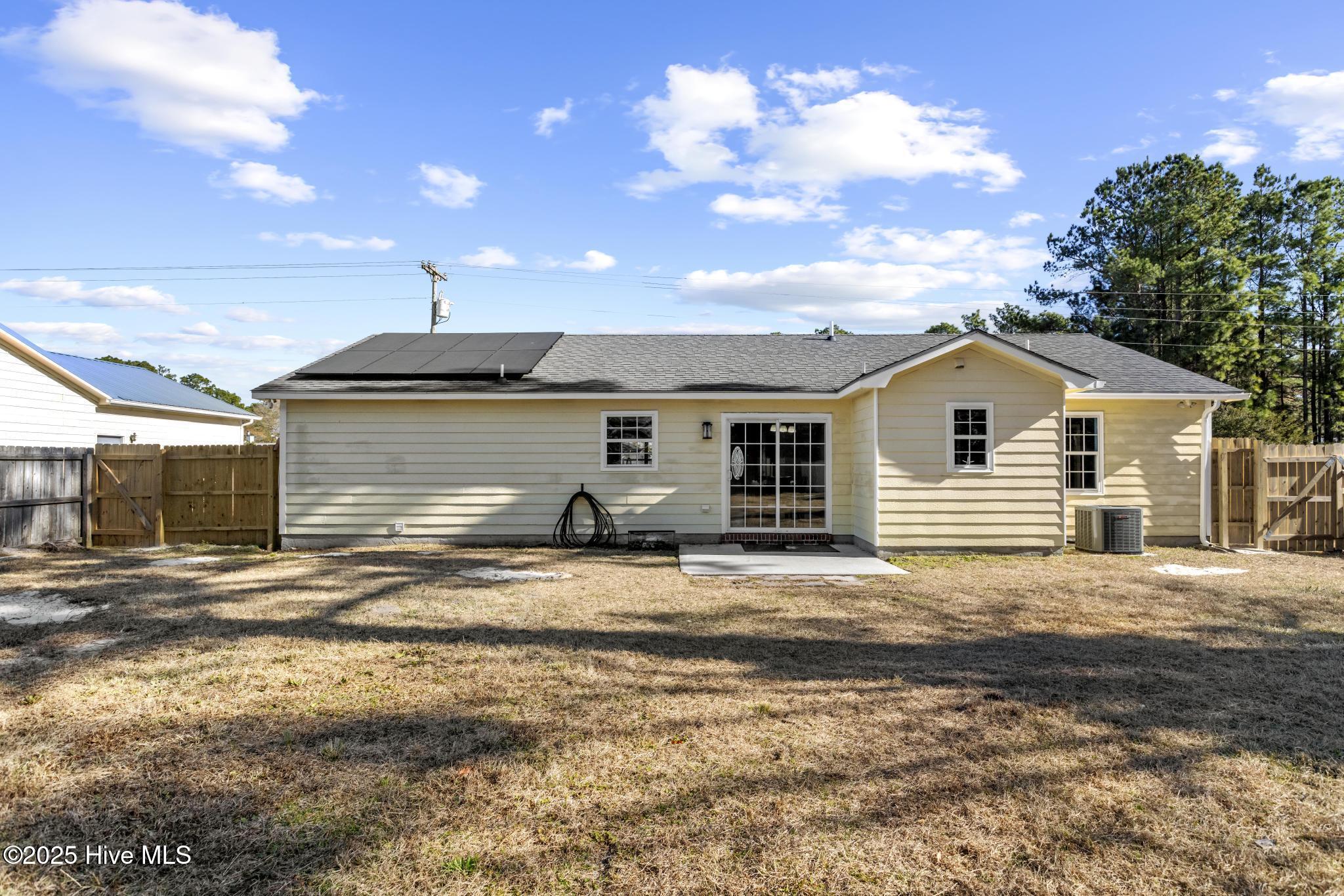 100547038 | Photo 24