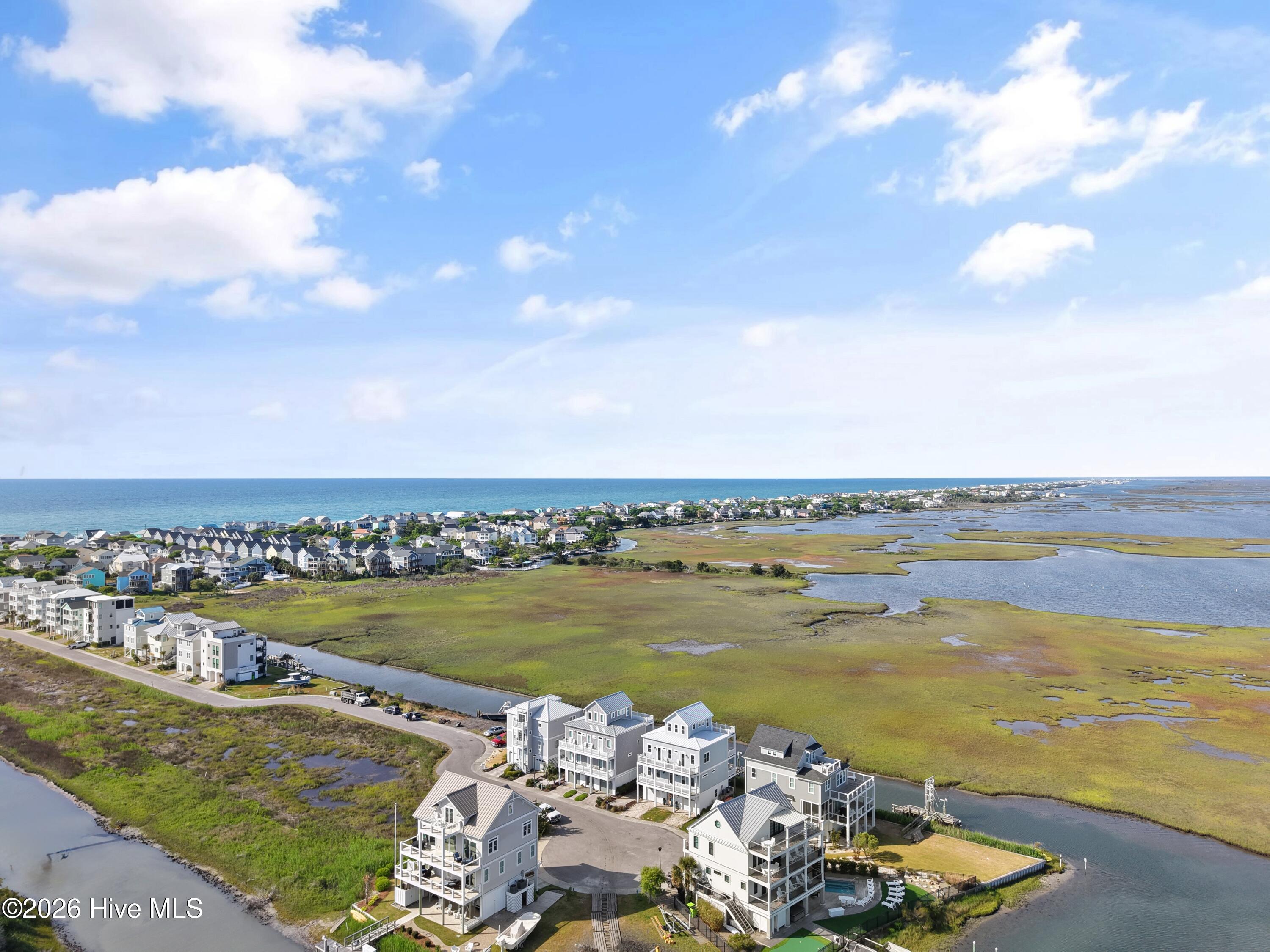 100569393 | Photo 53