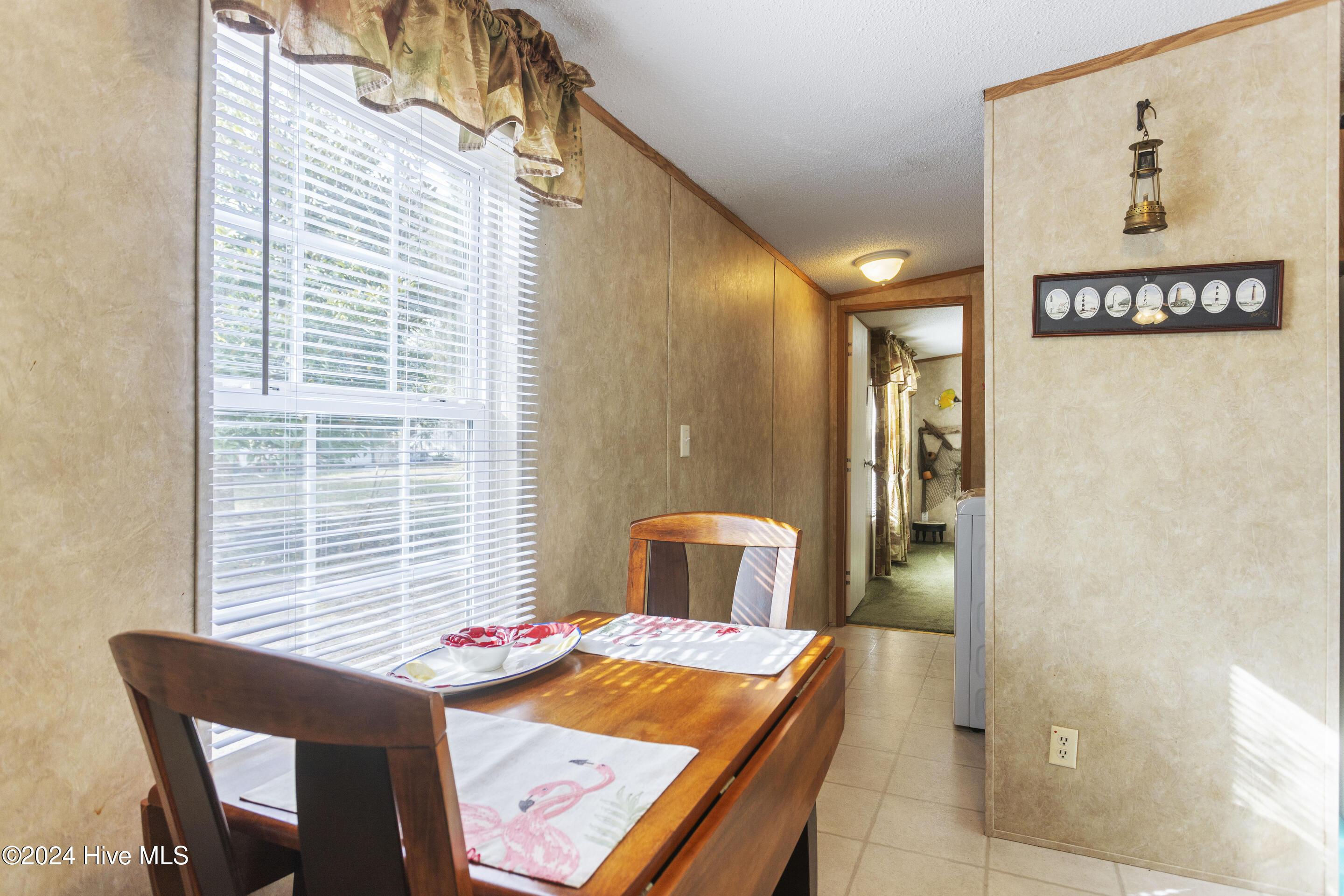 100475199 | Photo 10