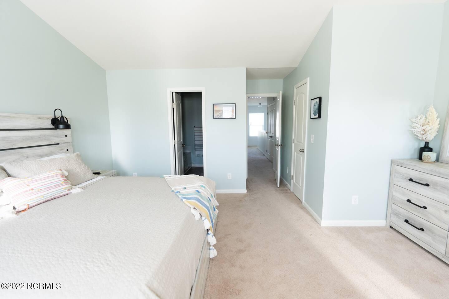 100566513 | Photo 14