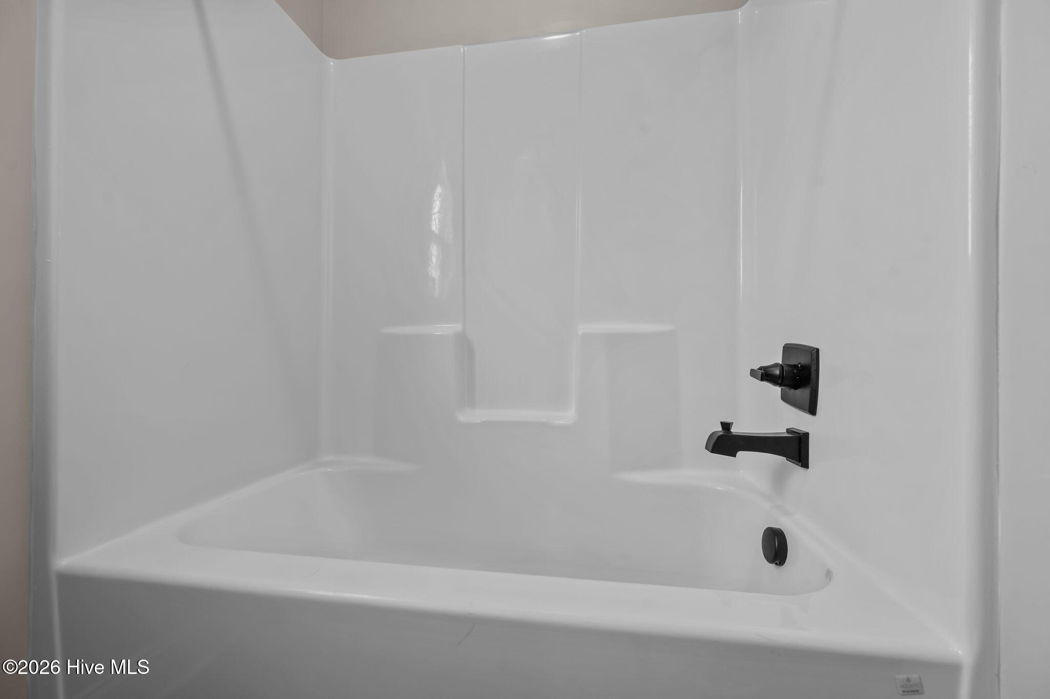 100564402 | Photo 28