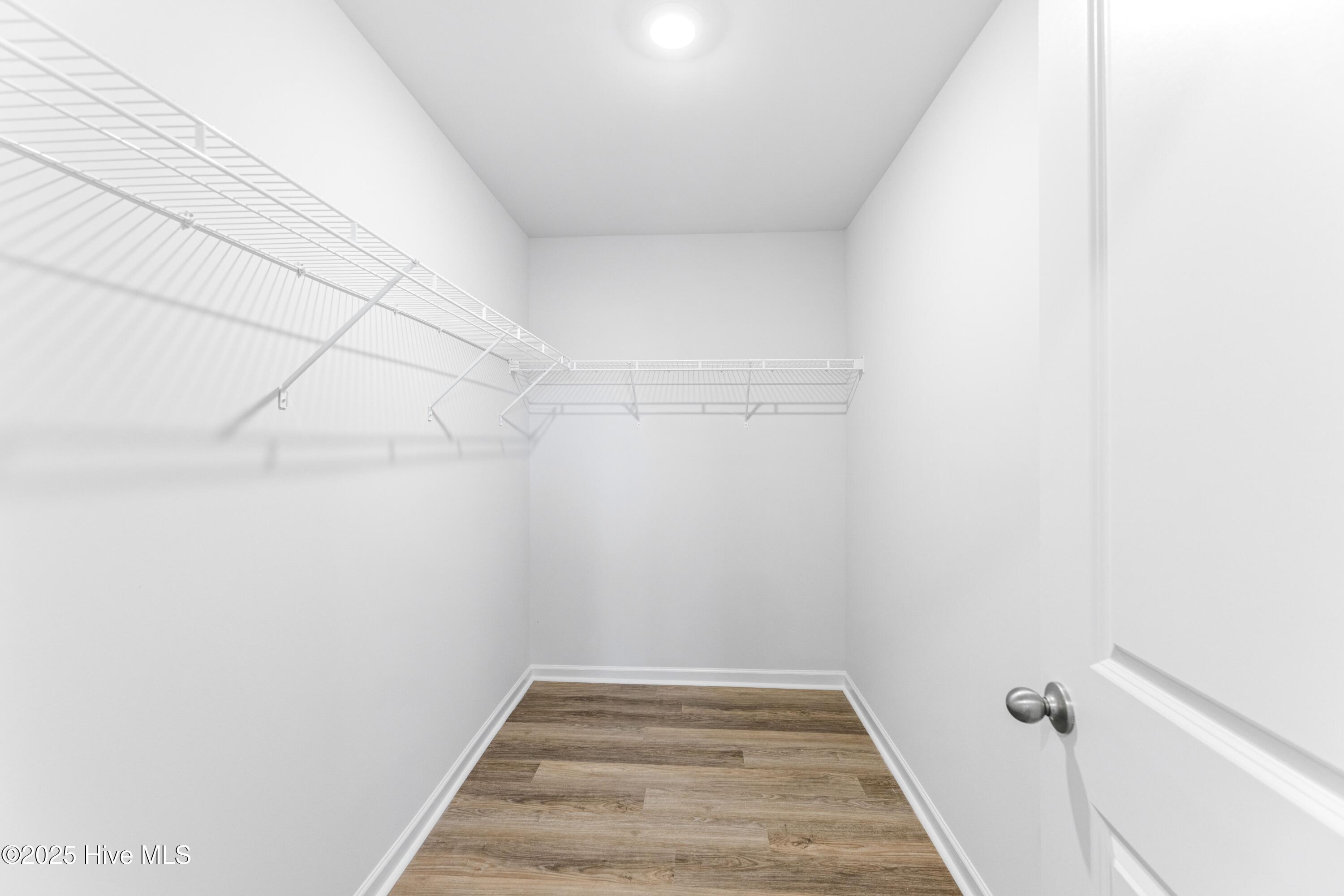 100538178 | Photo 19