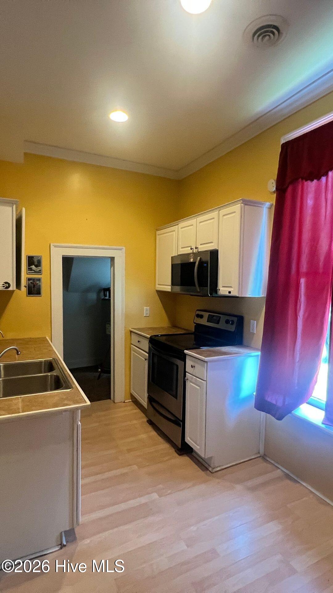 Photo 5 of Single family home for sale at 307 S Mitchell St, Fairmont, NC 28340 | MLS# 100601091 | Listing updated on 2026-09-03