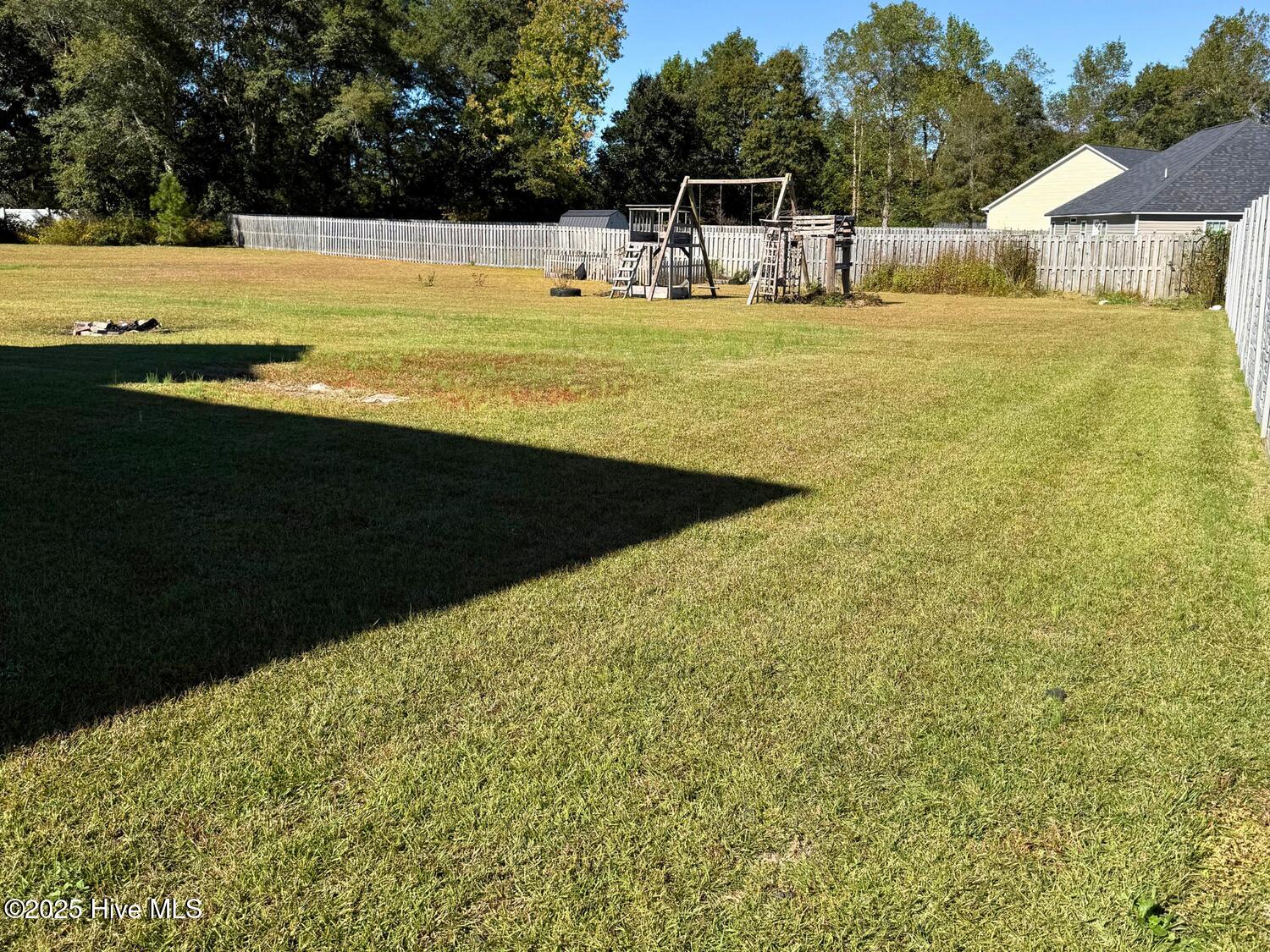 100542063 | Photo 26