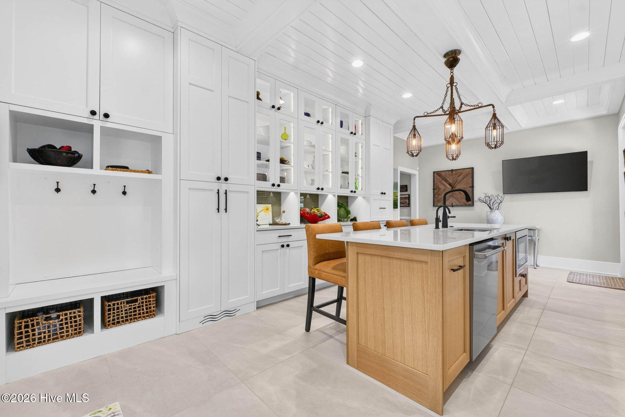100579727 | Photo 21