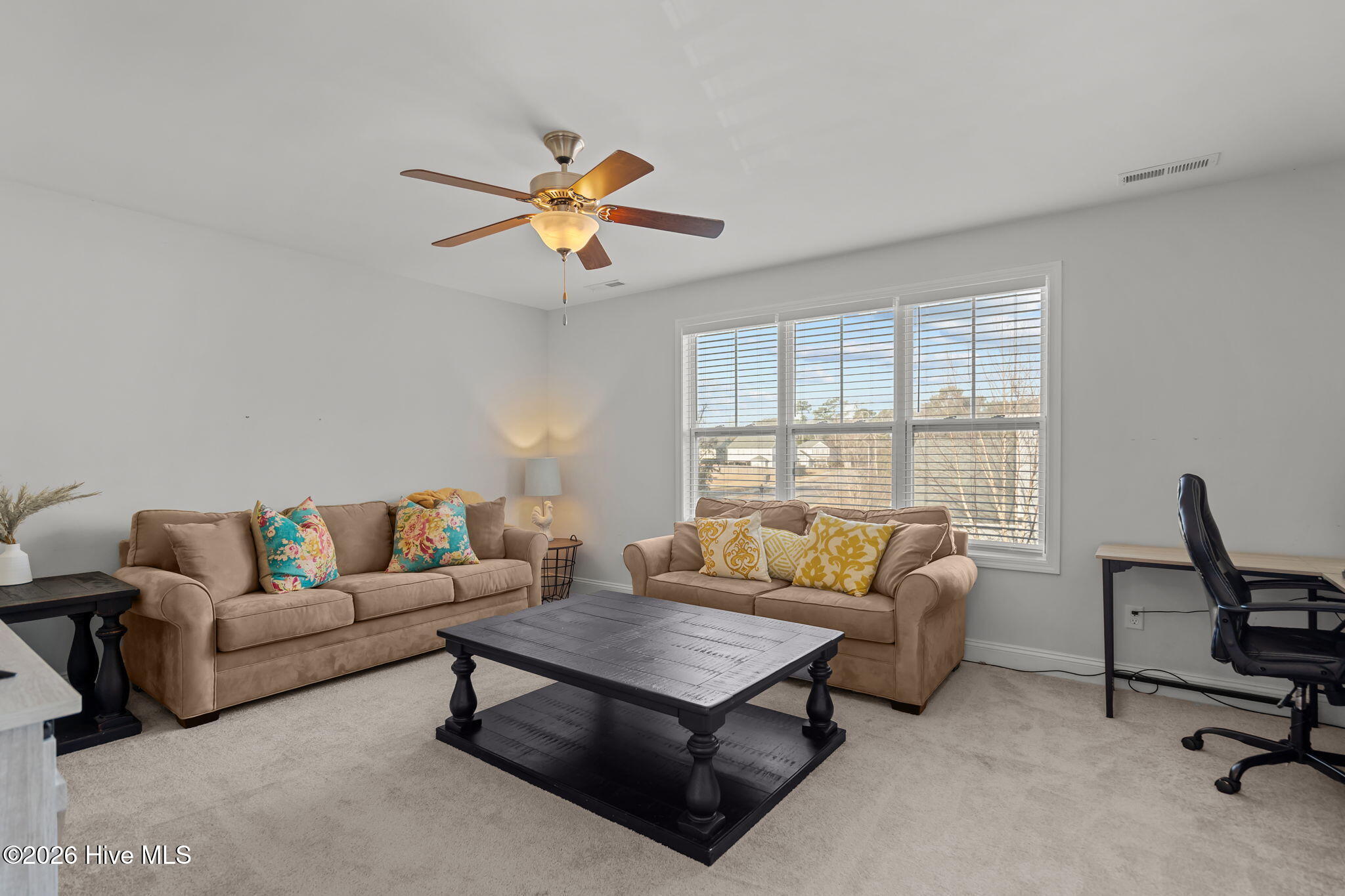 100551440 | Photo 40