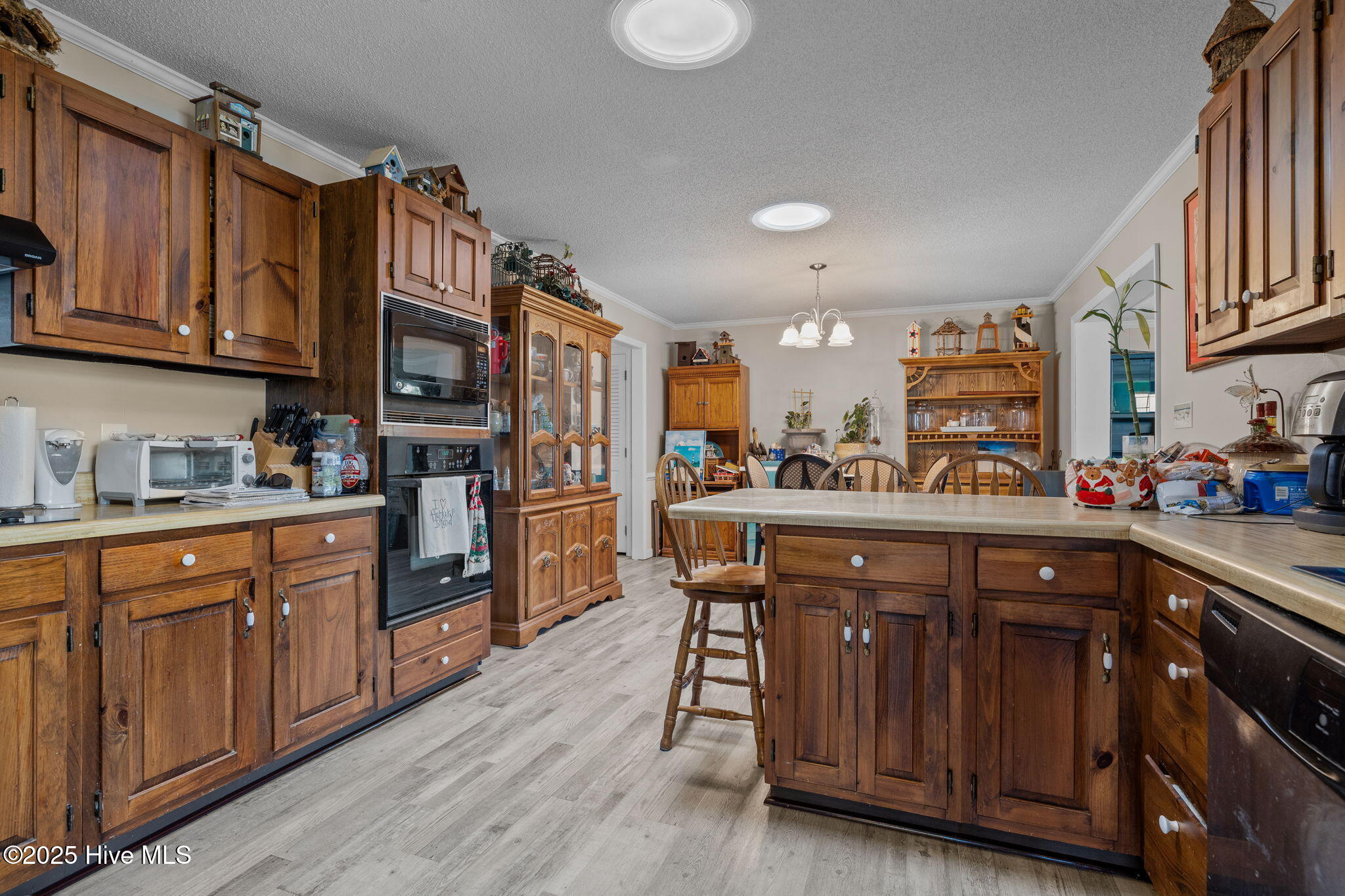 Plenty of cabinets and counters