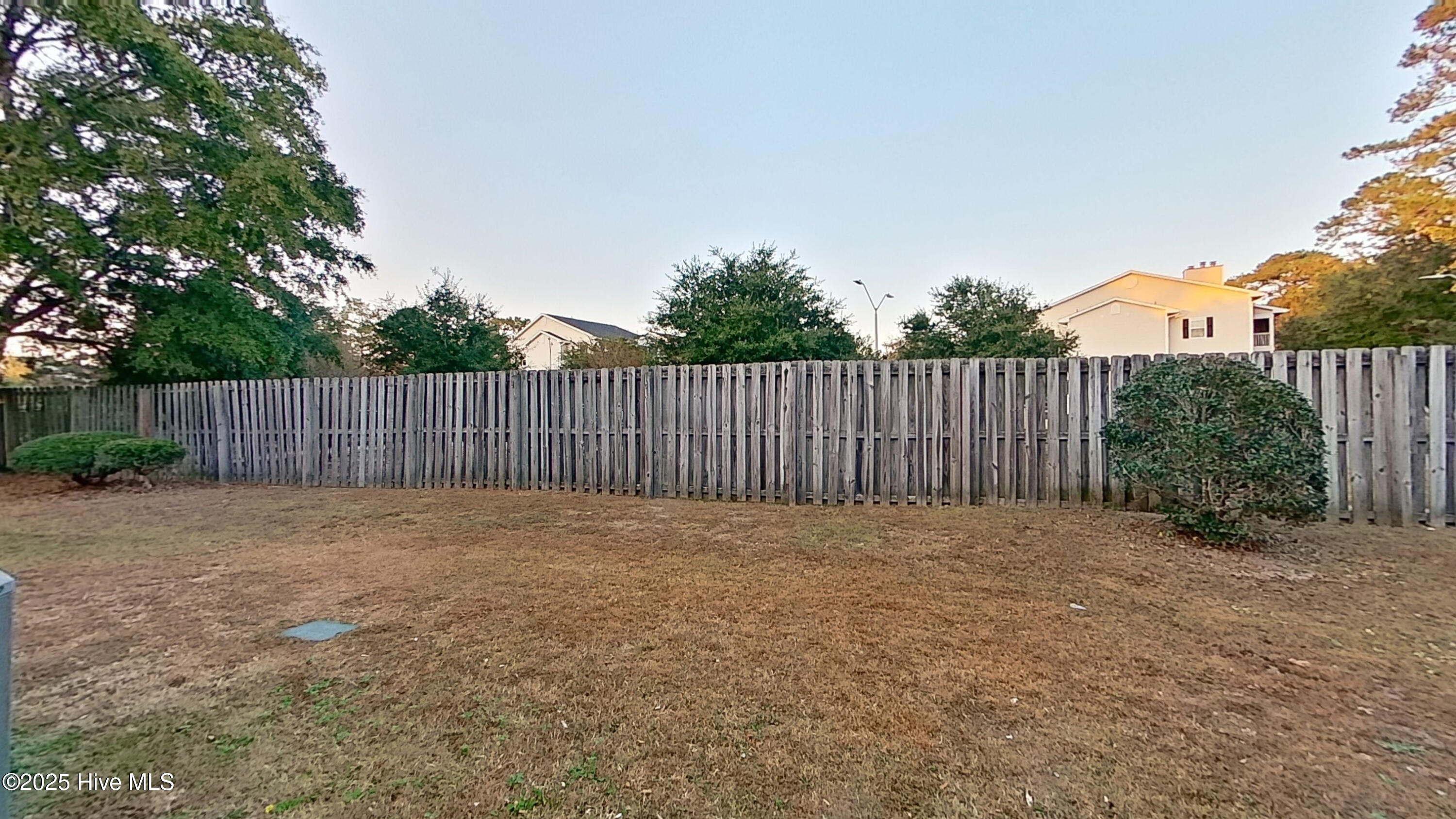 100543632 | Photo 26