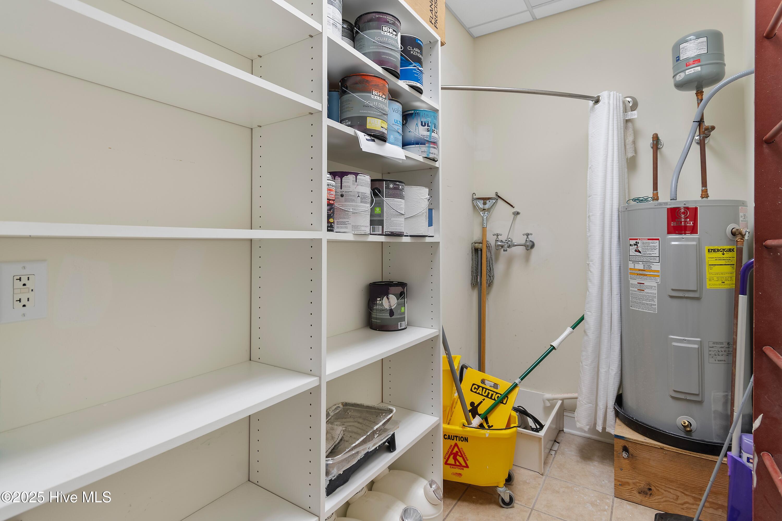 100491717 | Photo 76