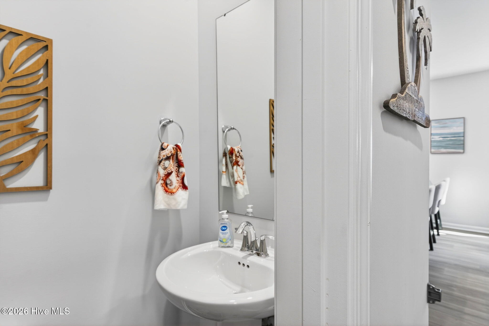 100559811 | Photo 16