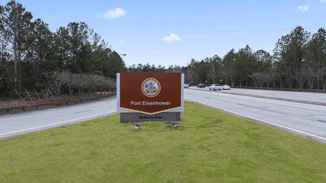 Homes for sale in Augusta, GA | 1267 Bent Water Circle, Augusta, GA 30909 | MLS# 551955