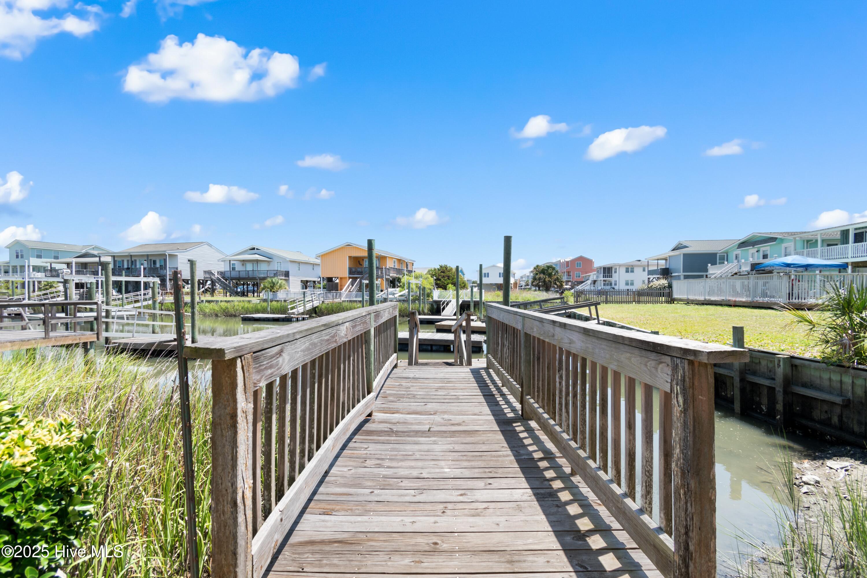 100520391 | Photo 10