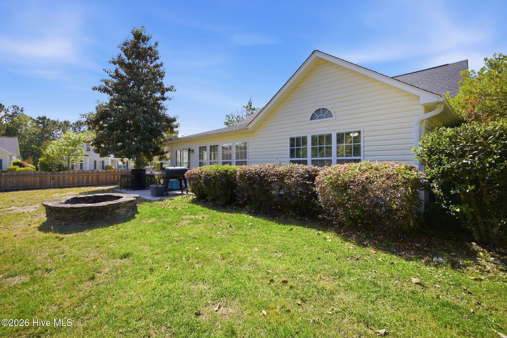 100567887 | Photo 32