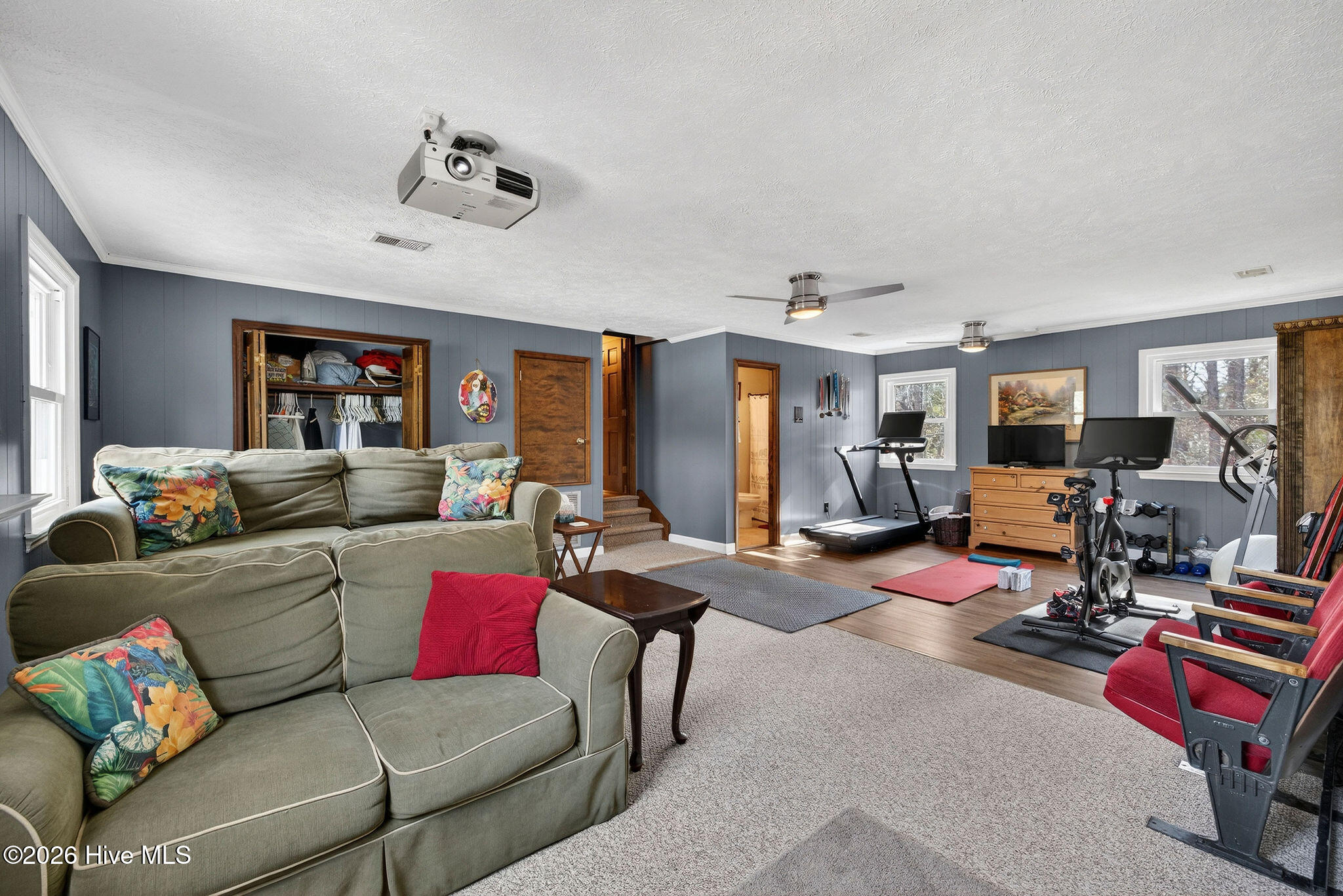 100552823 | Photo 37