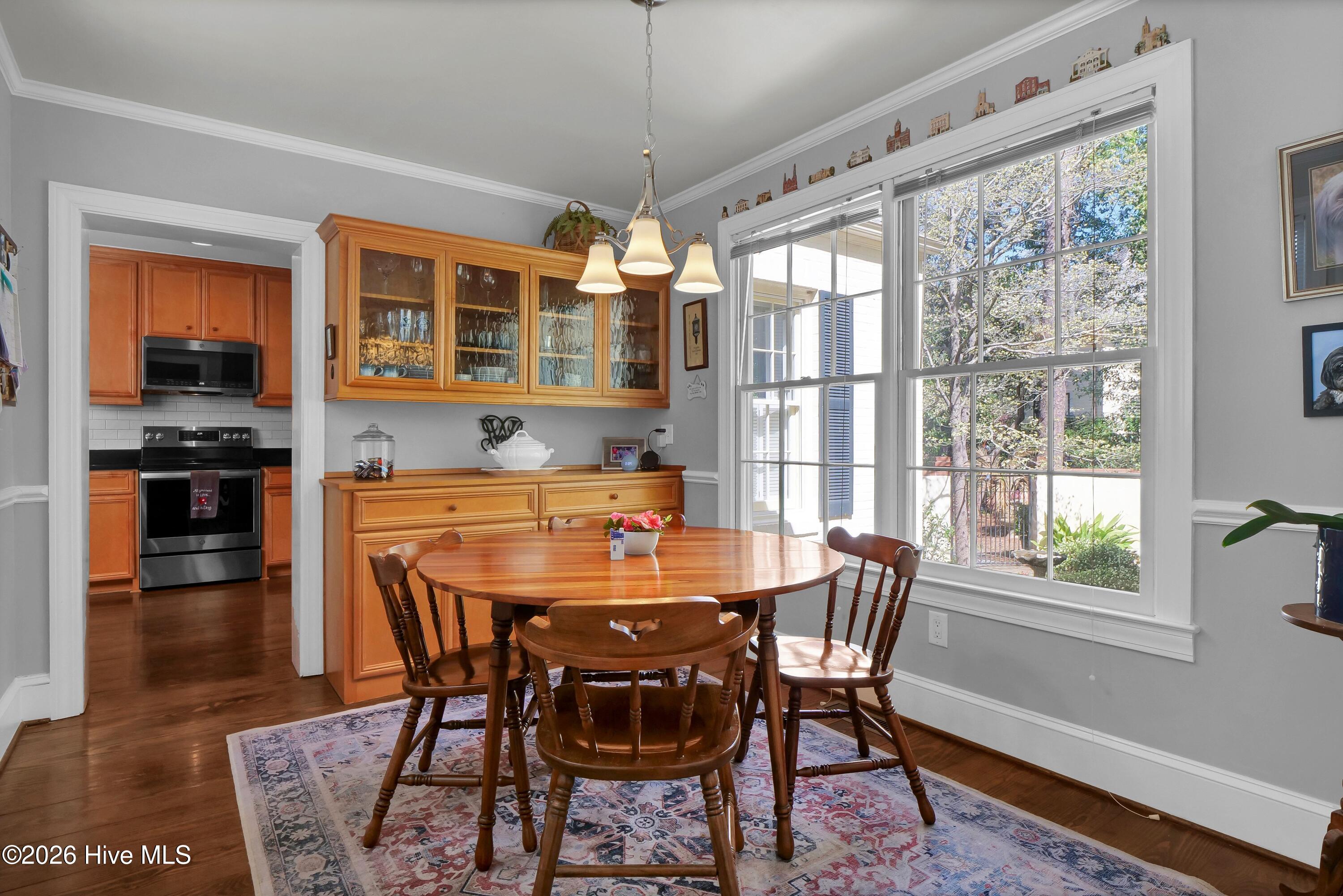 100562468 | Photo 15