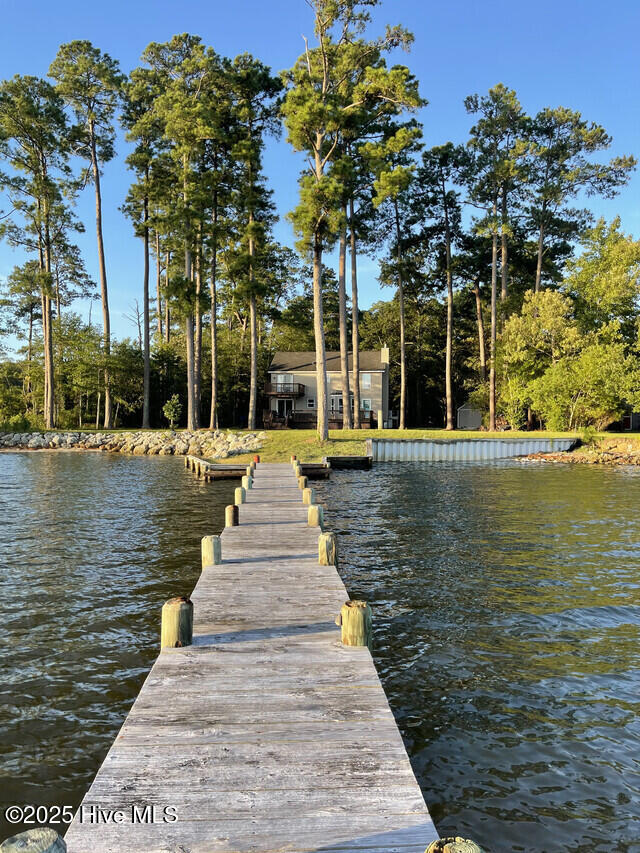 4) 61339-689a796b9ffe8