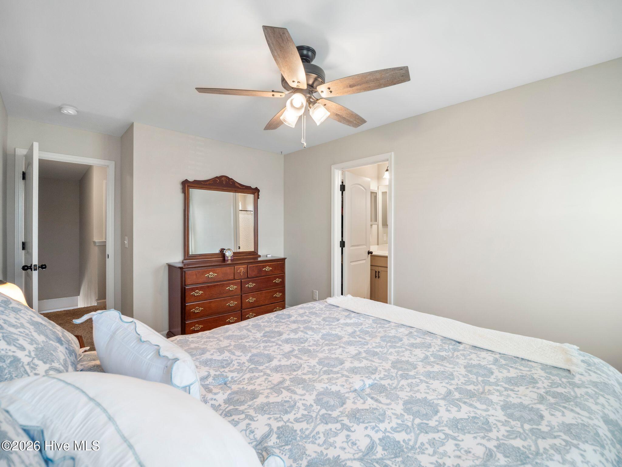 100569954 | Photo 30