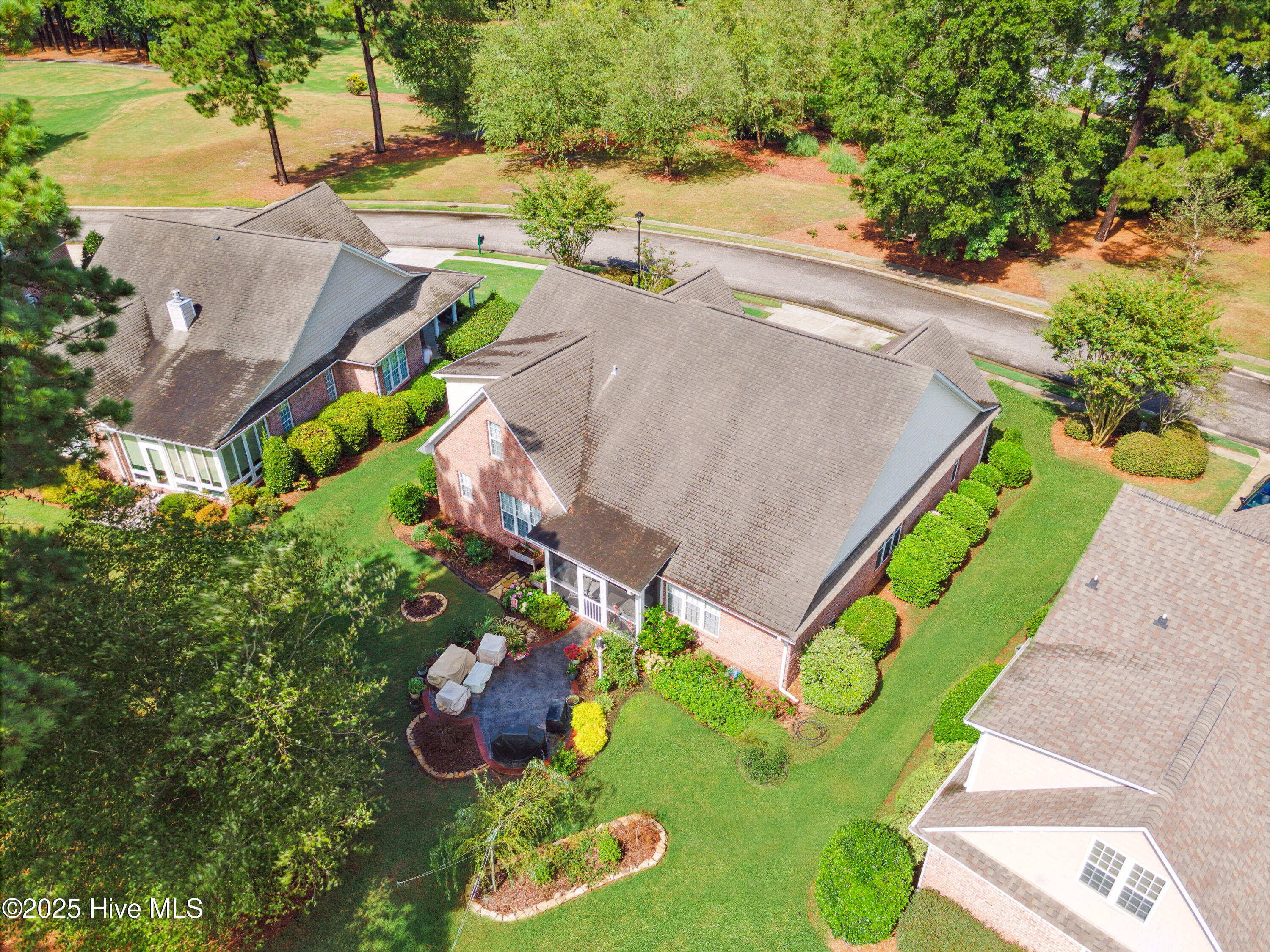 100514630 | Photo 58