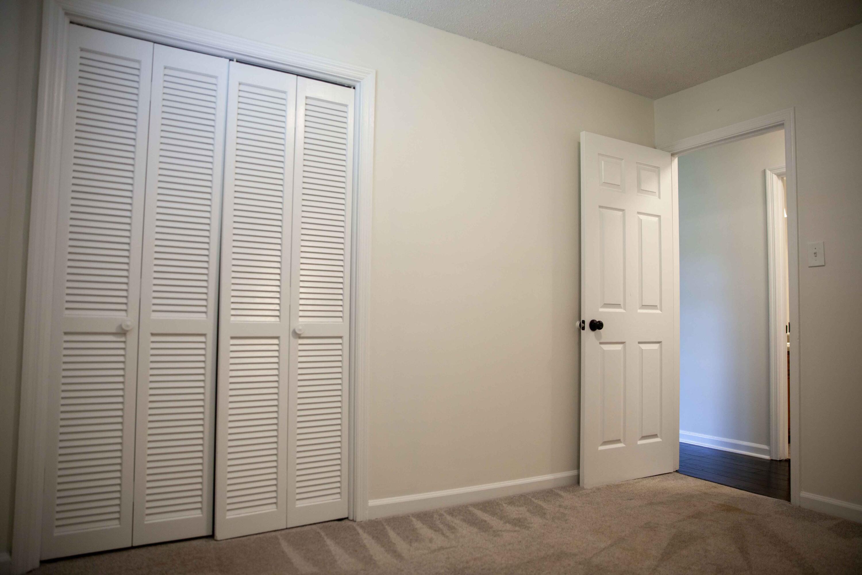 6Bedroom2