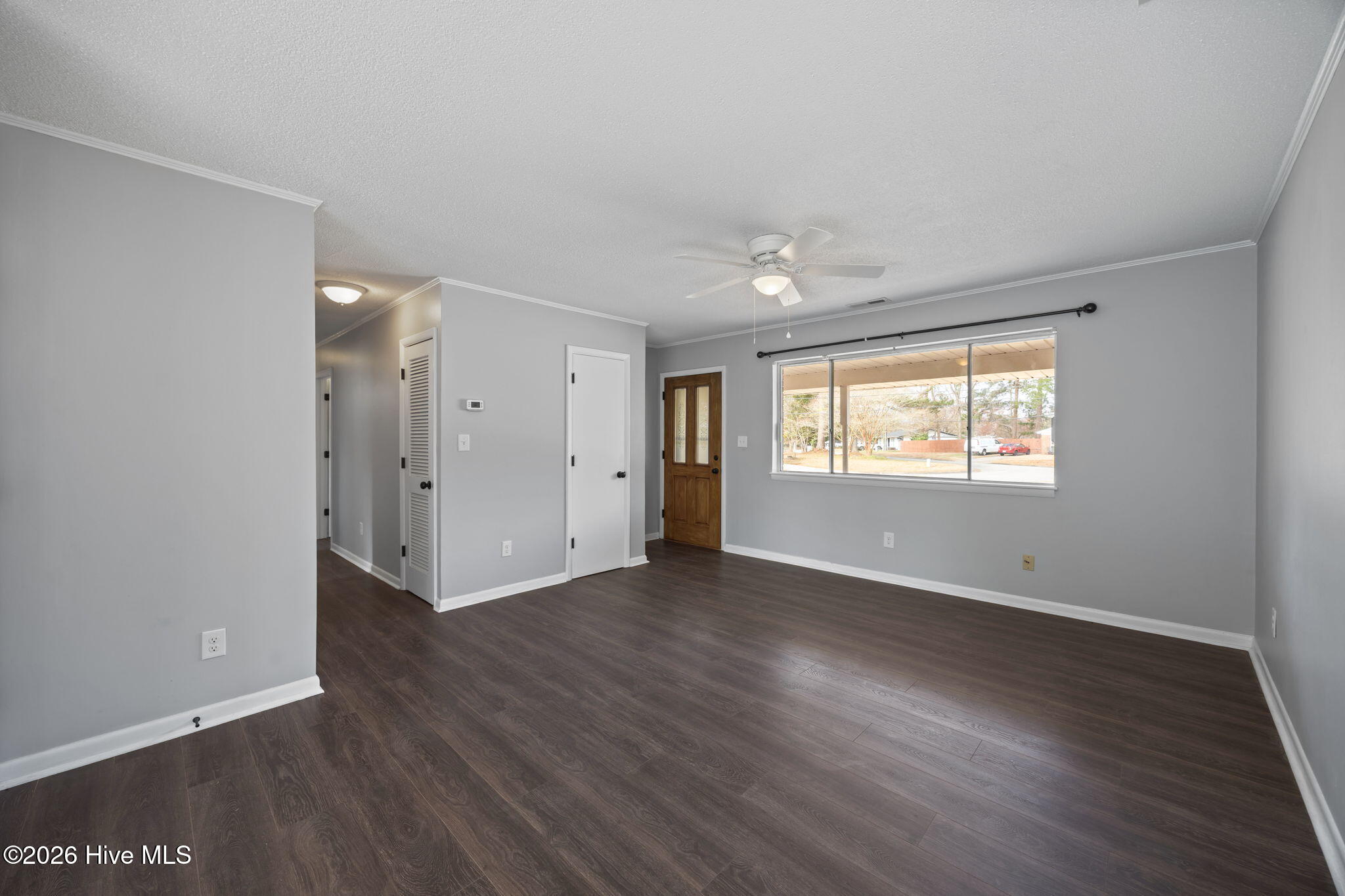 100559433 | Photo 34