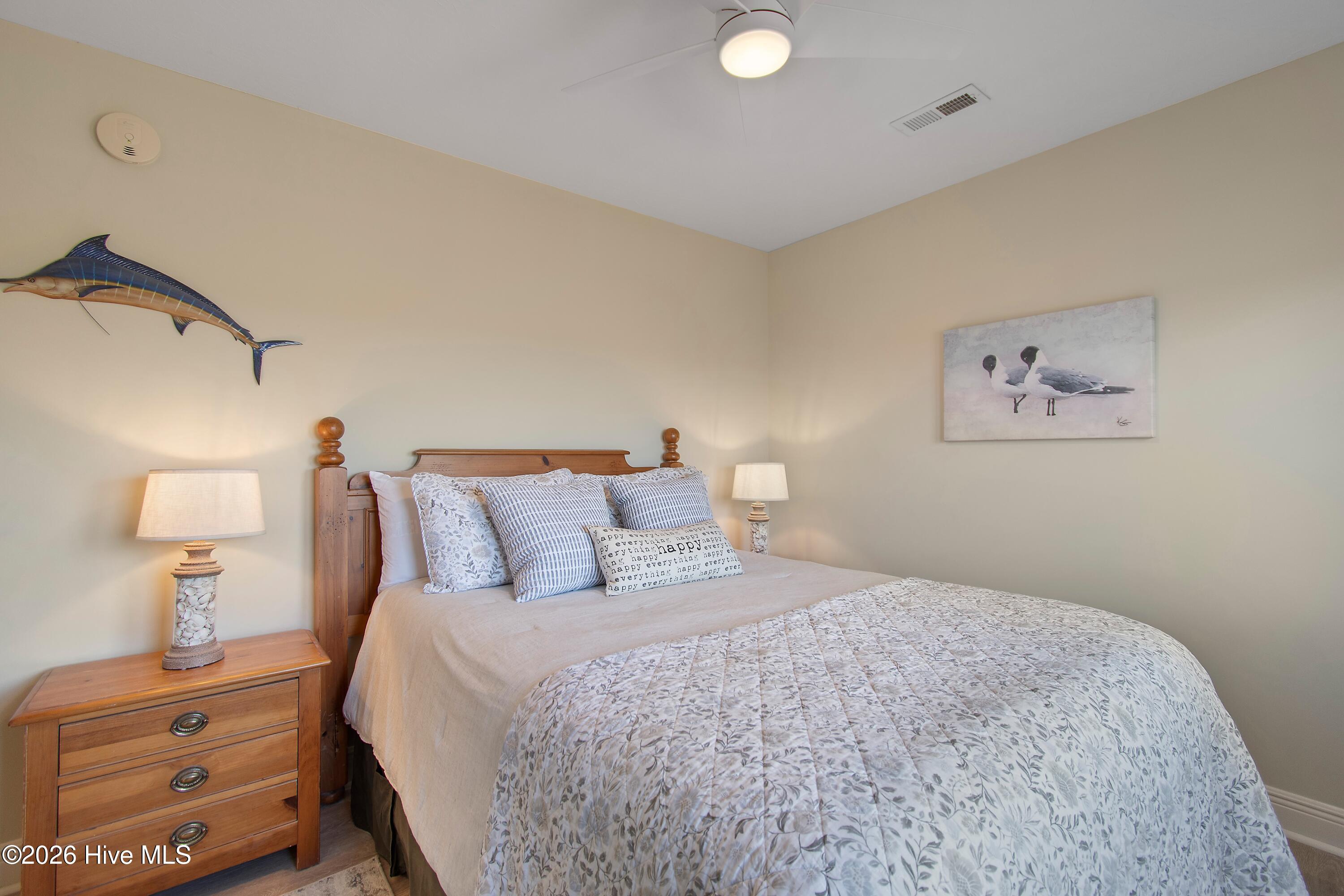 100558900 | Photo 34