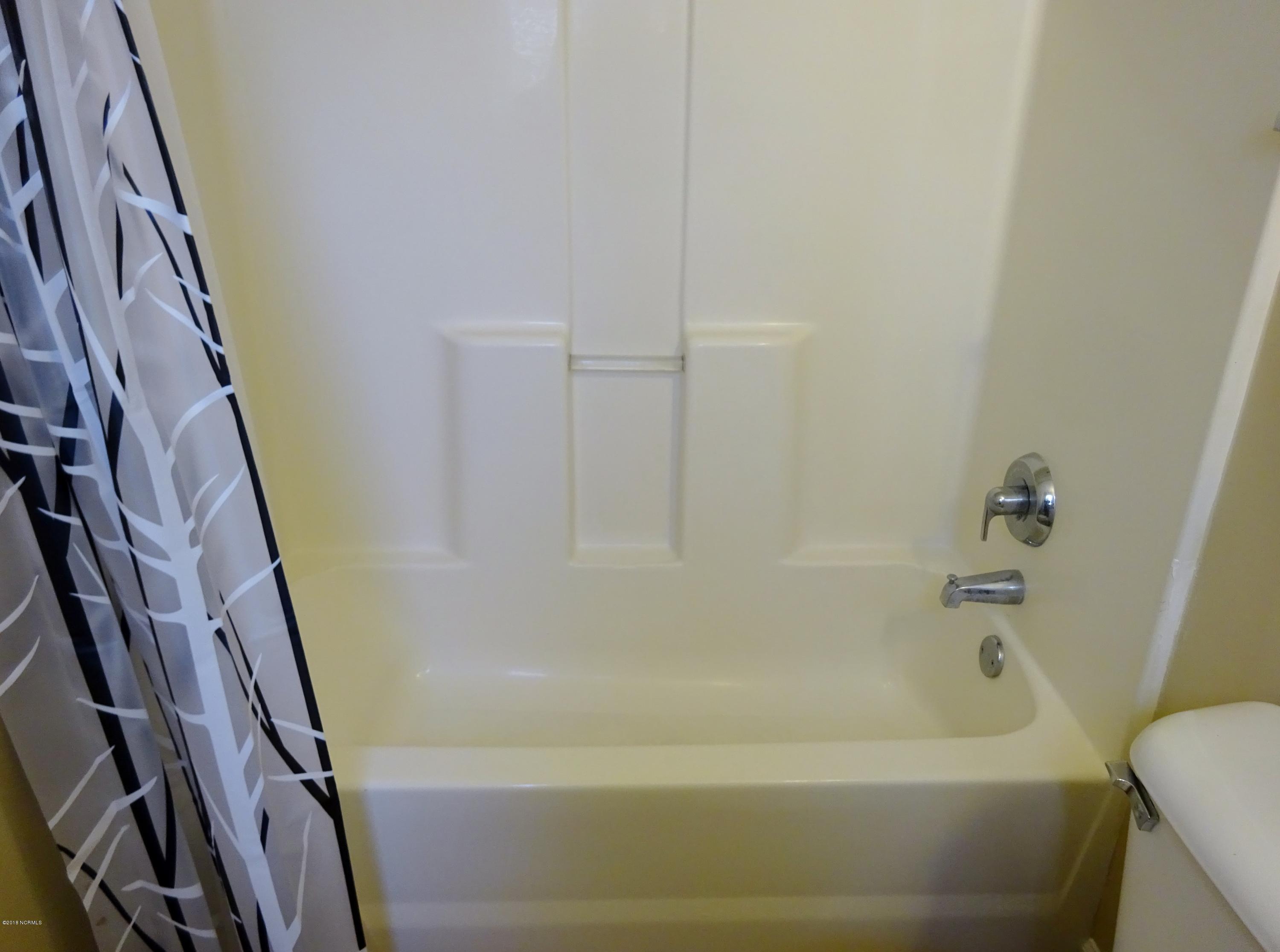 100538529 | Photo 16