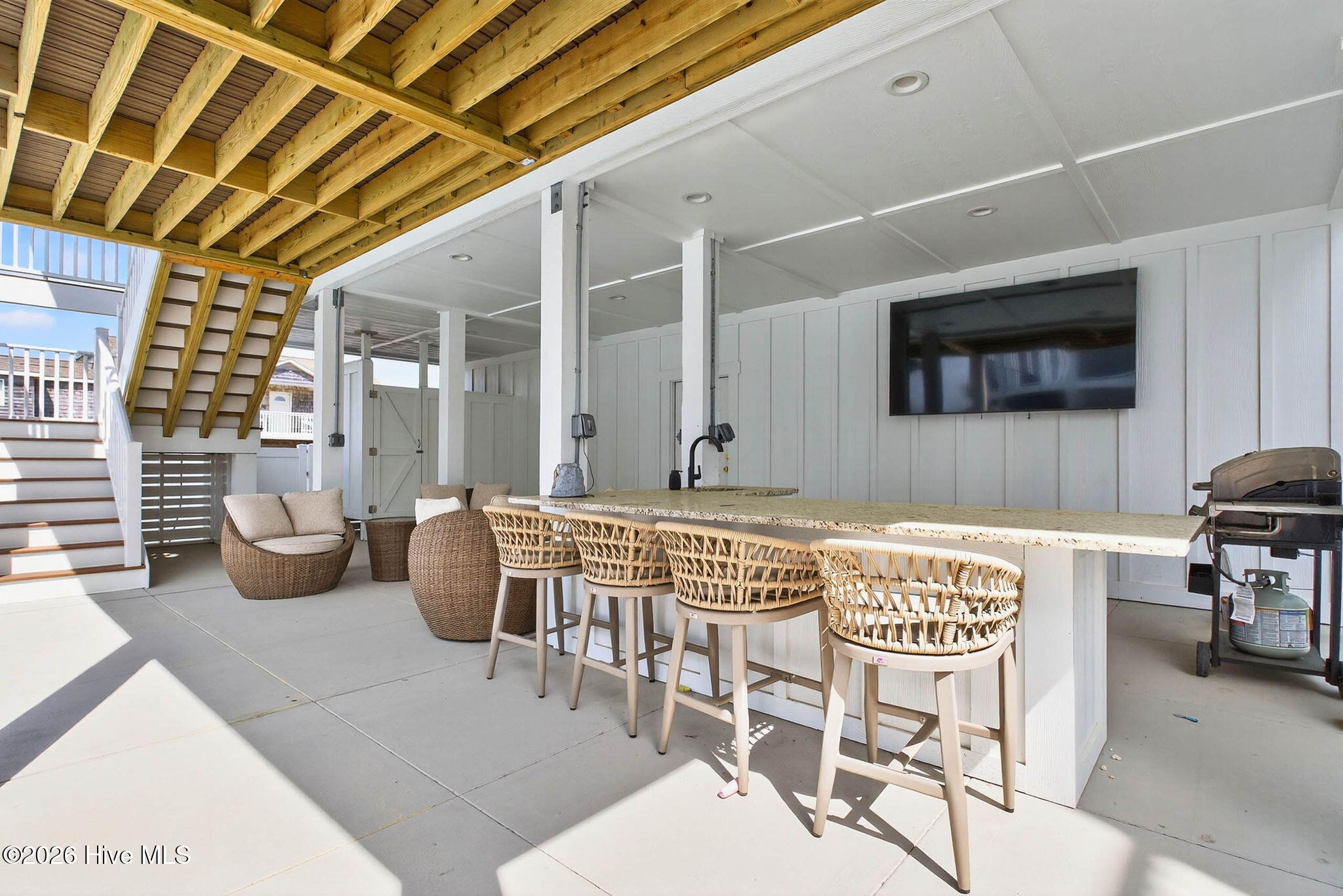 100560531 | Photo 34