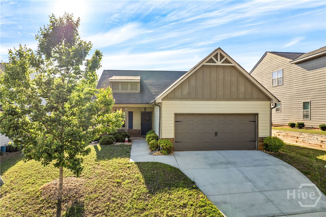 FEATURED LISTINGS