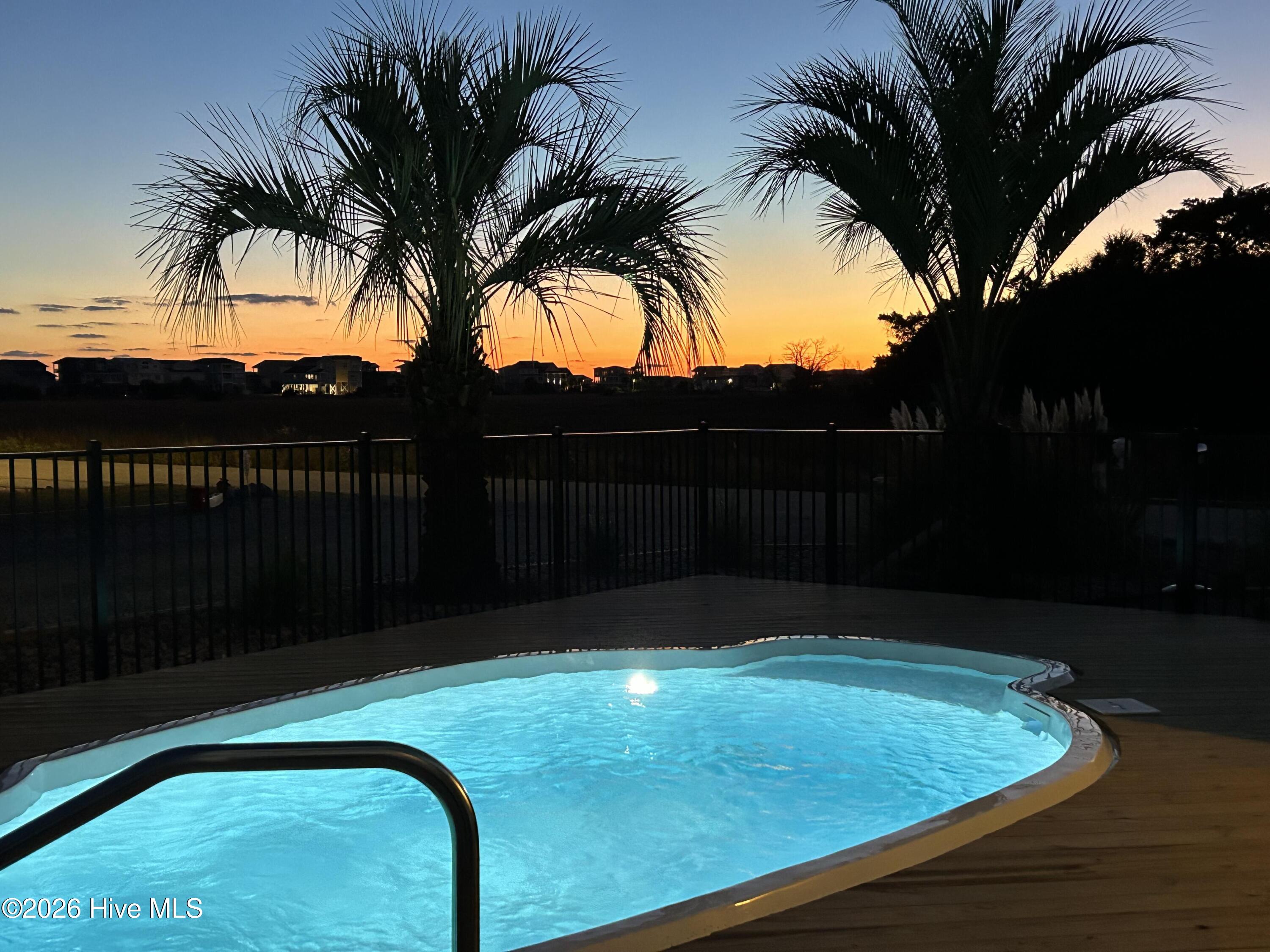 100553308 | Photo 48