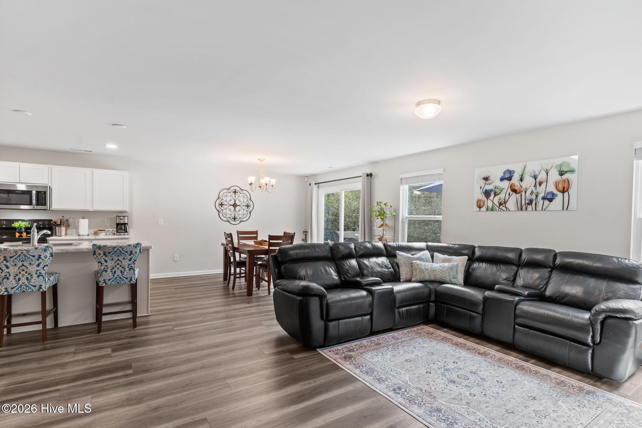 100561212 | Photo 22