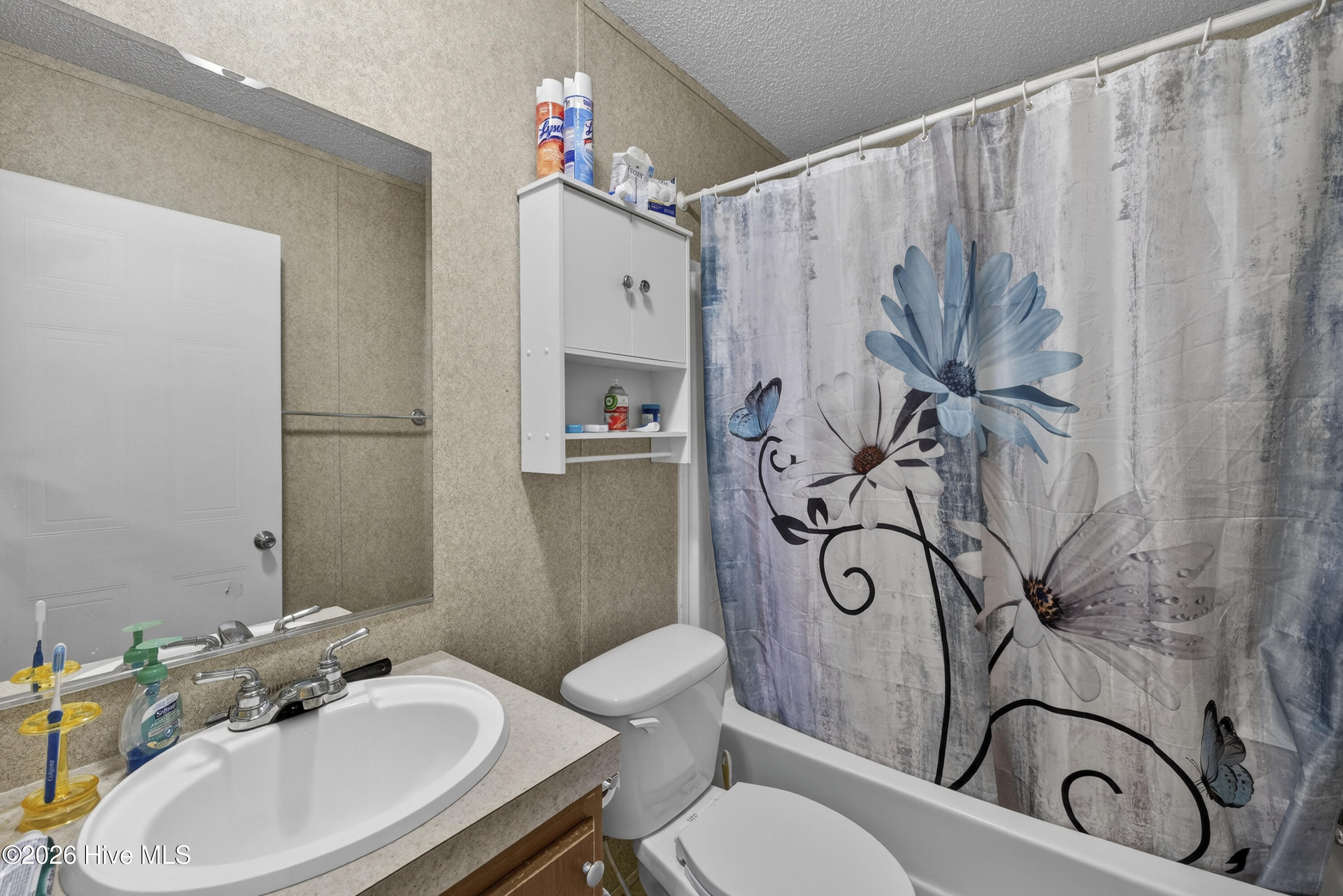 100564882 | Photo 23