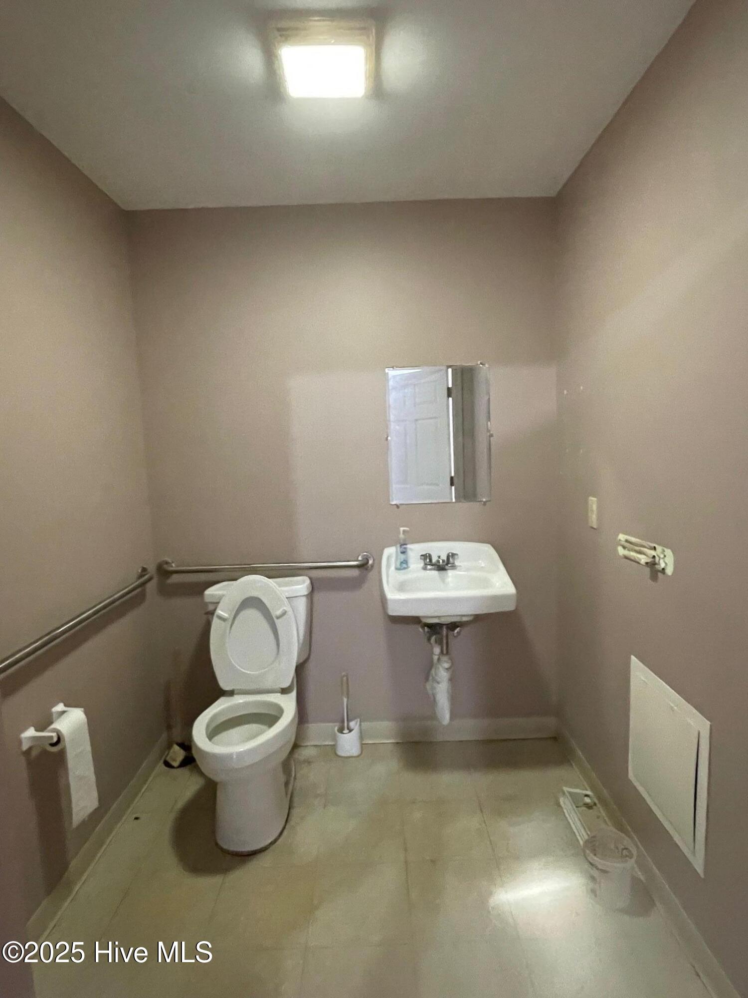 1831 Weeksville Road UNIT Suite B, Elizabeth City, NC, 27909