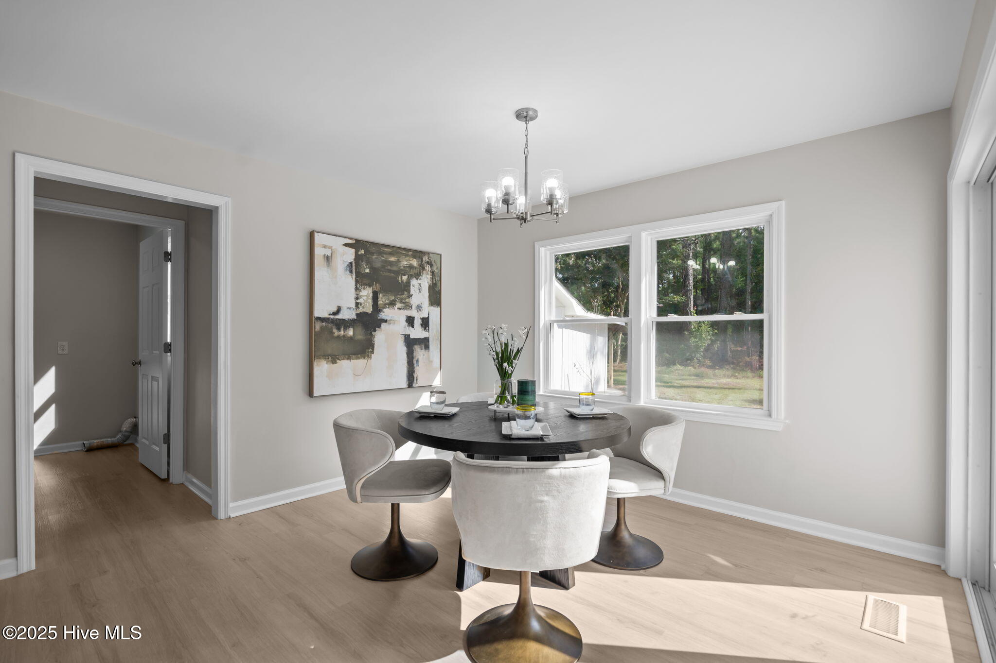 100527627 | Photo 21