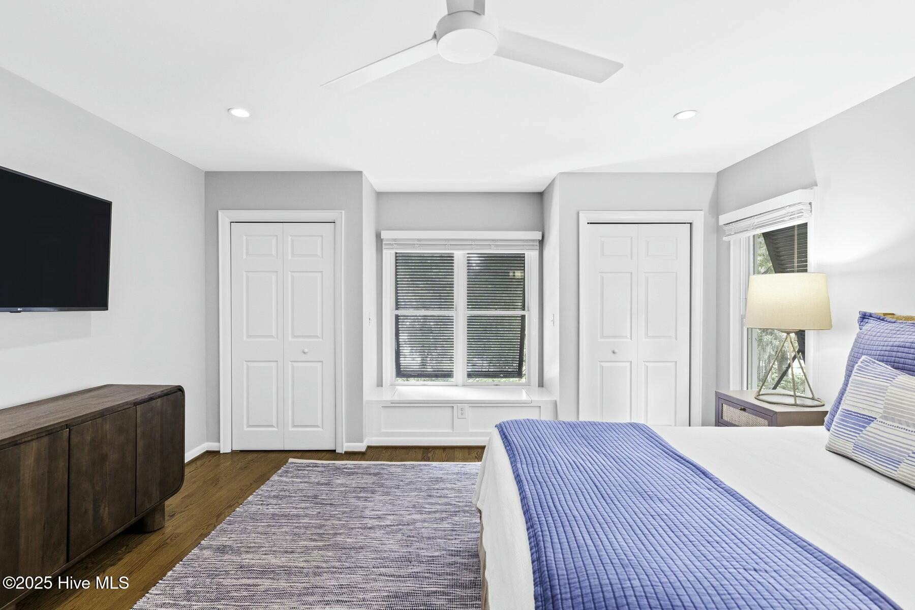 100555228 | Photo 38