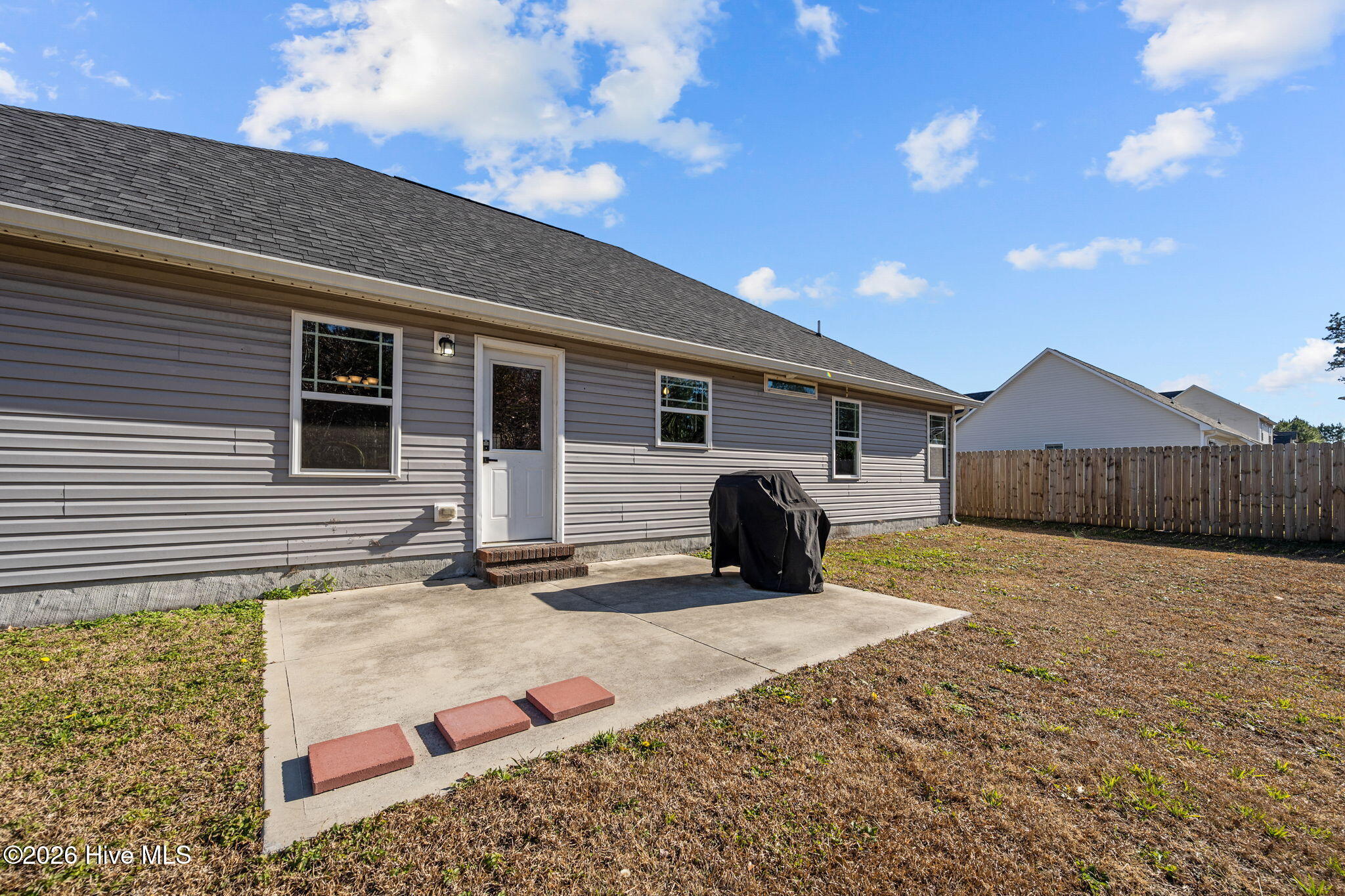 100547902 | Photo 41