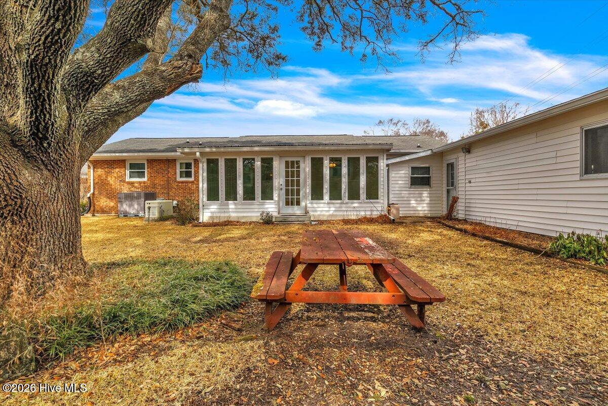 100555841 | Photo 46